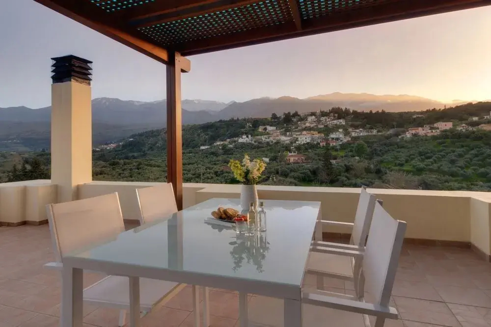 Traditional Ioannis Cottage...luxurious & Rustic With Ecological Heated Pool !!!