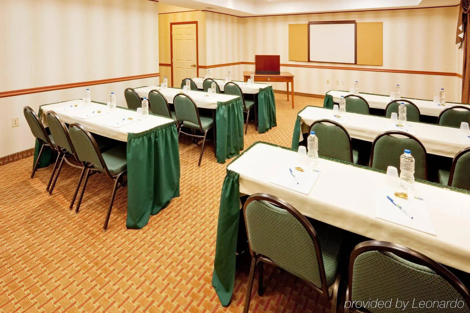 Holiday Inn Express Hotel & Suites Frackville by IHG