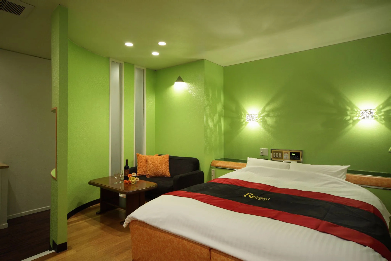 Restay DEE - Adults Only