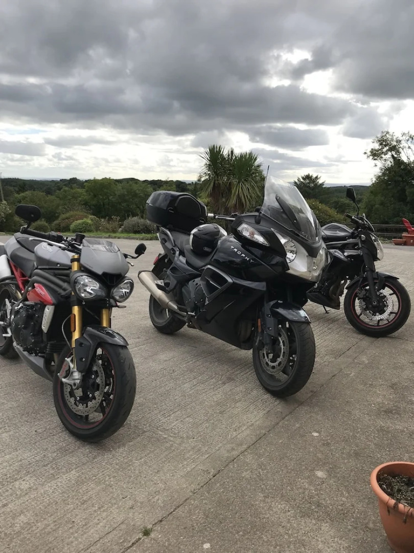 Hillview Farmhouse B&B