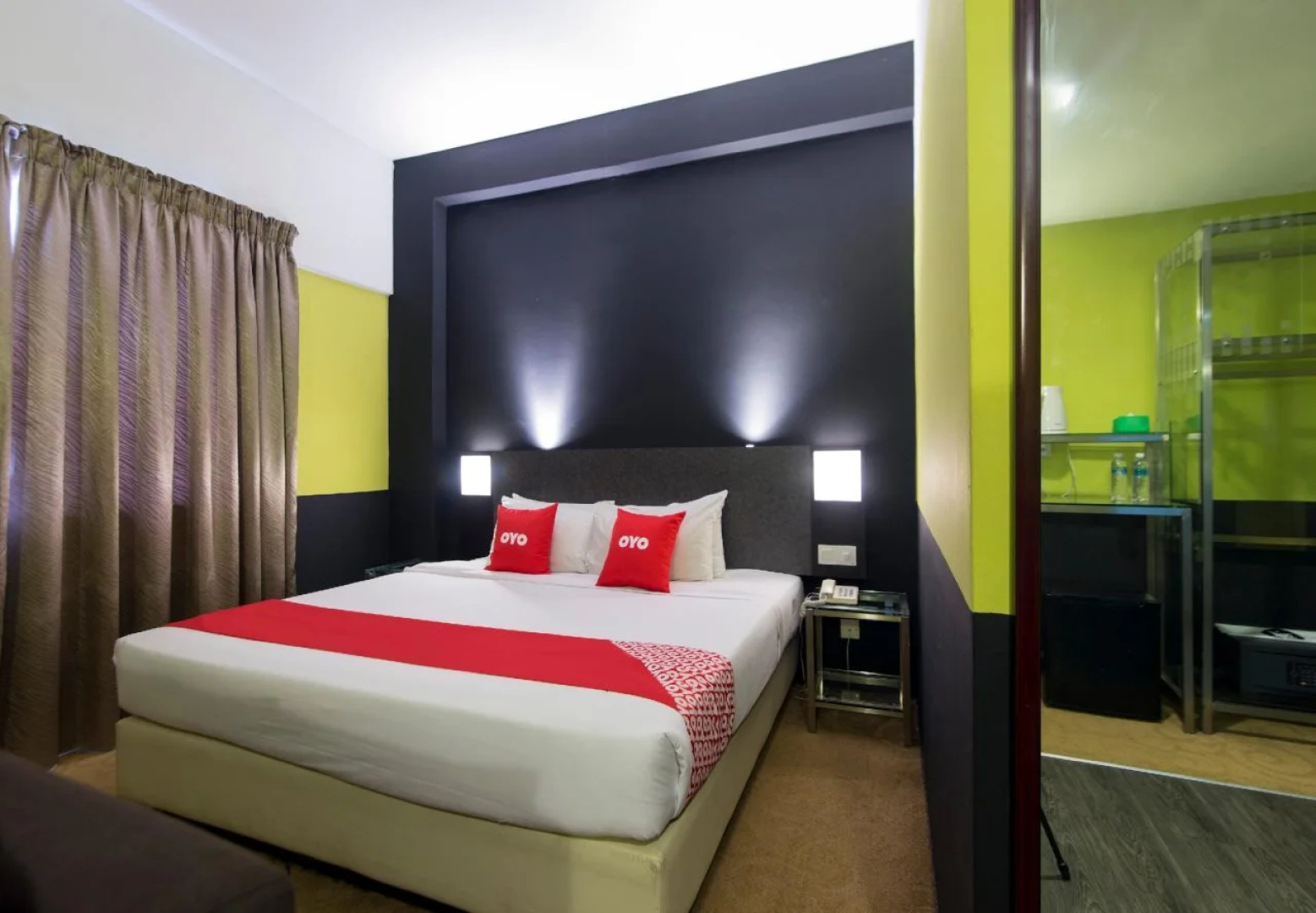OYO Capital O 89357 Unicorn Hotel