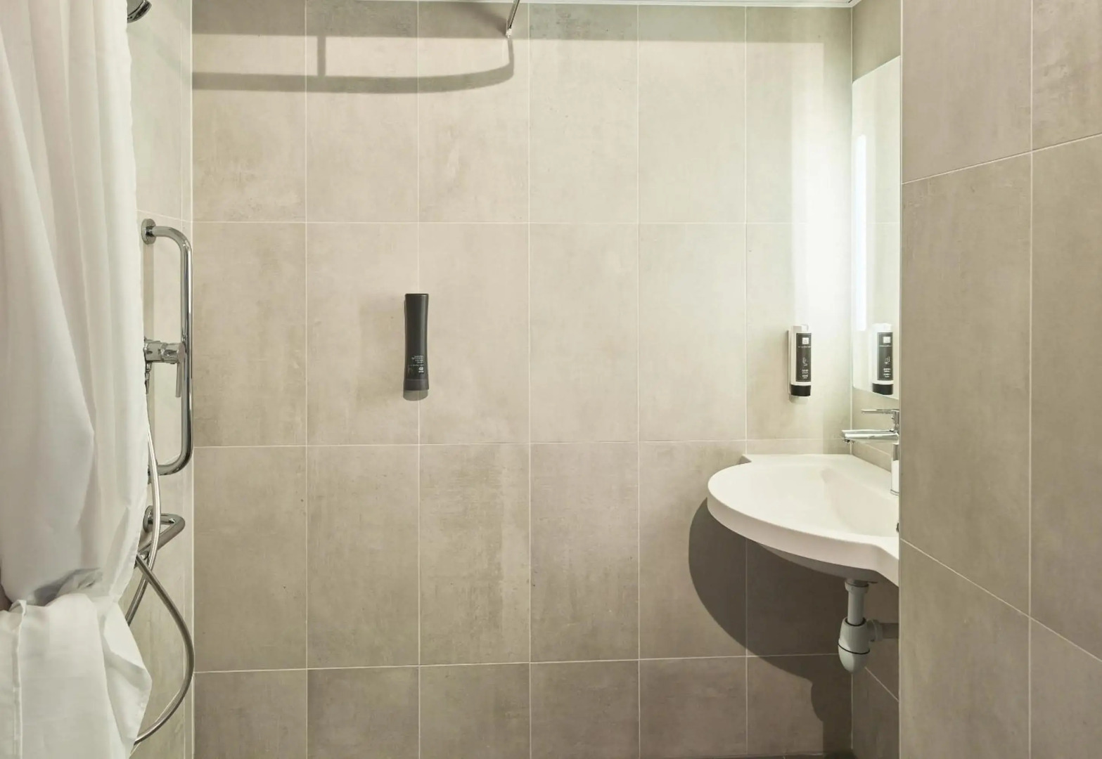 B&B HOTEL Le Port-Marly Saint-Germain-En-Laye