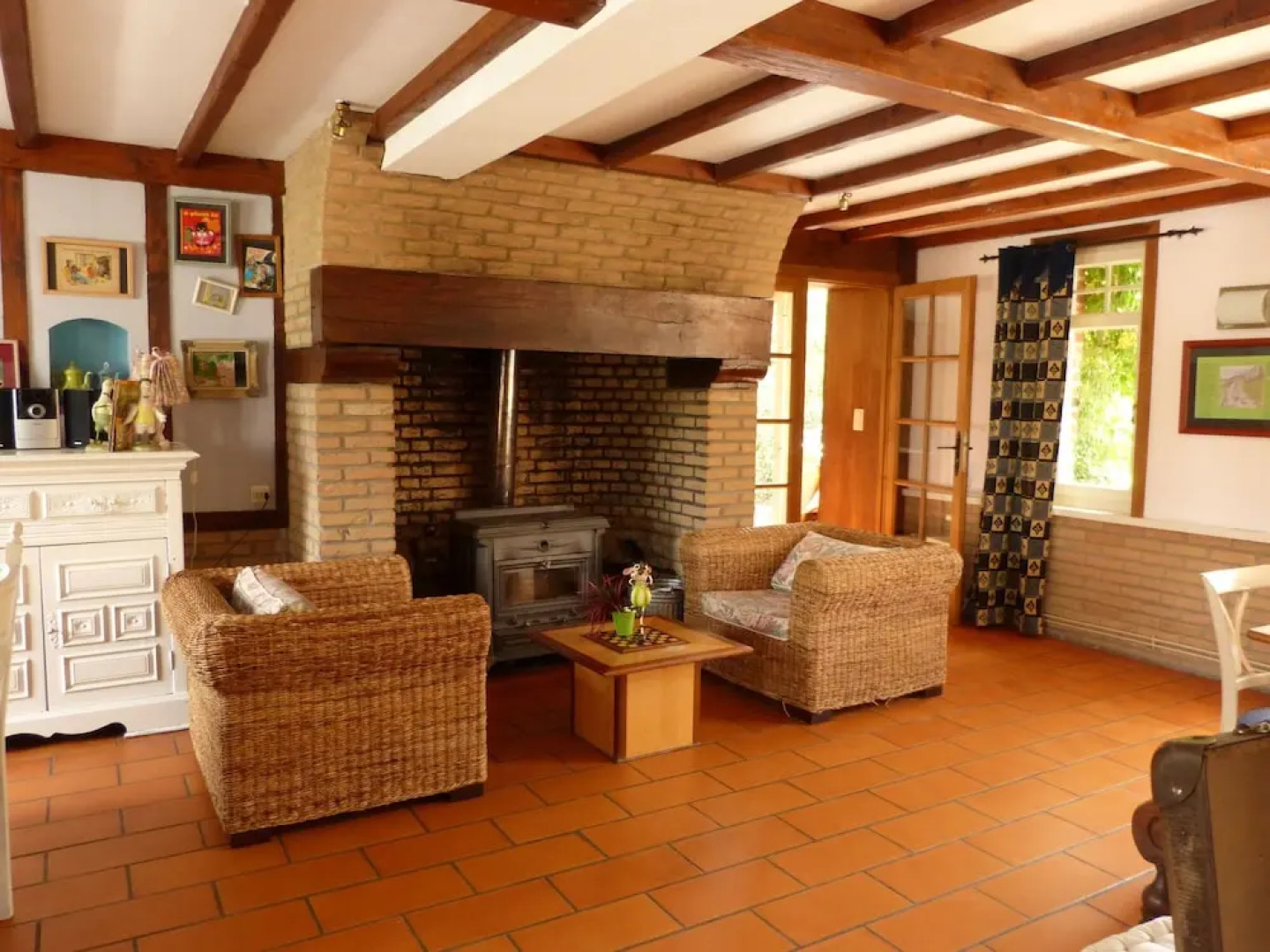 Charming Holiday Home in Hondschoote With Terrace