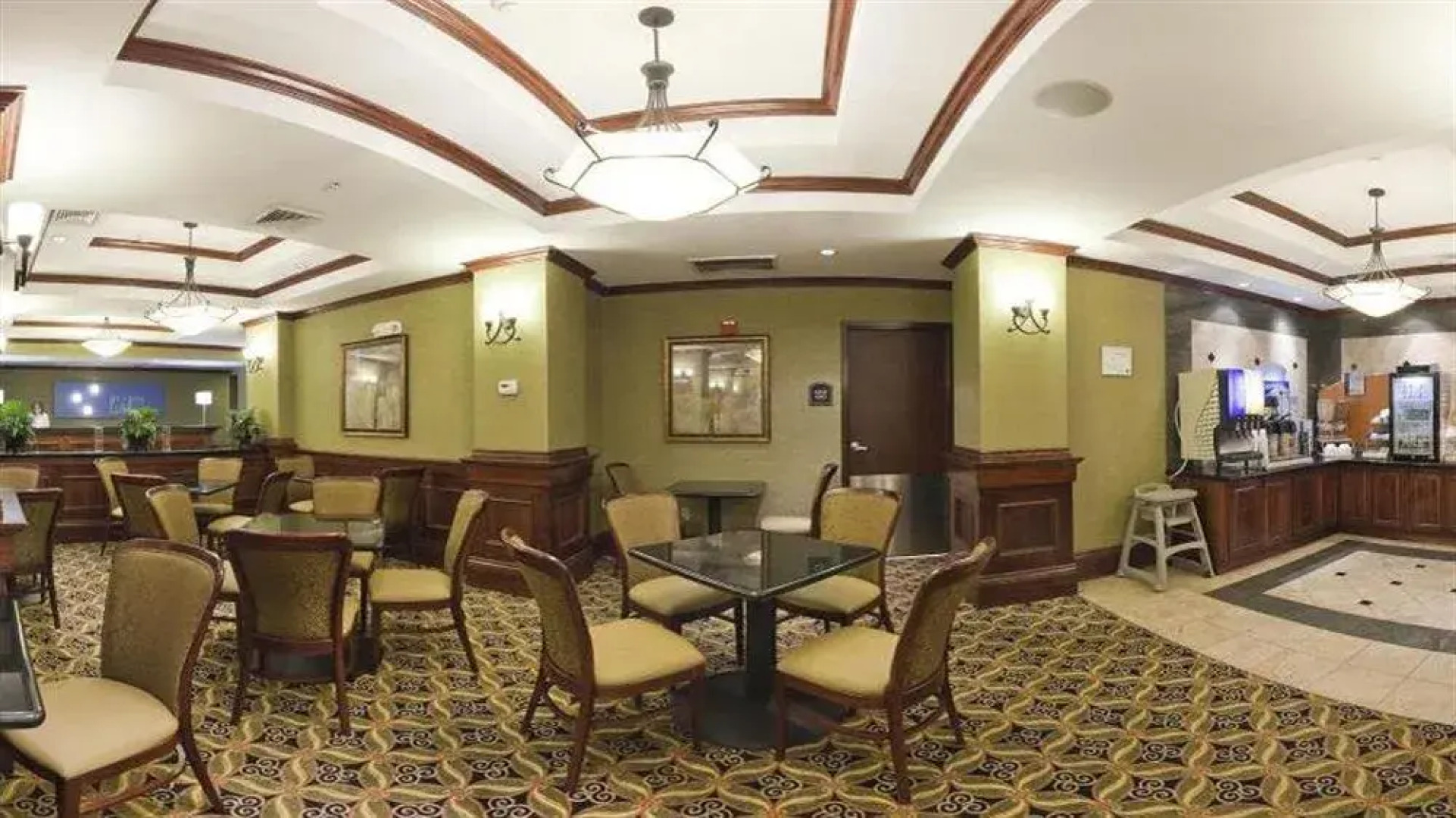 Holiday Inn Express Hotel & Suites Shawnee I-40