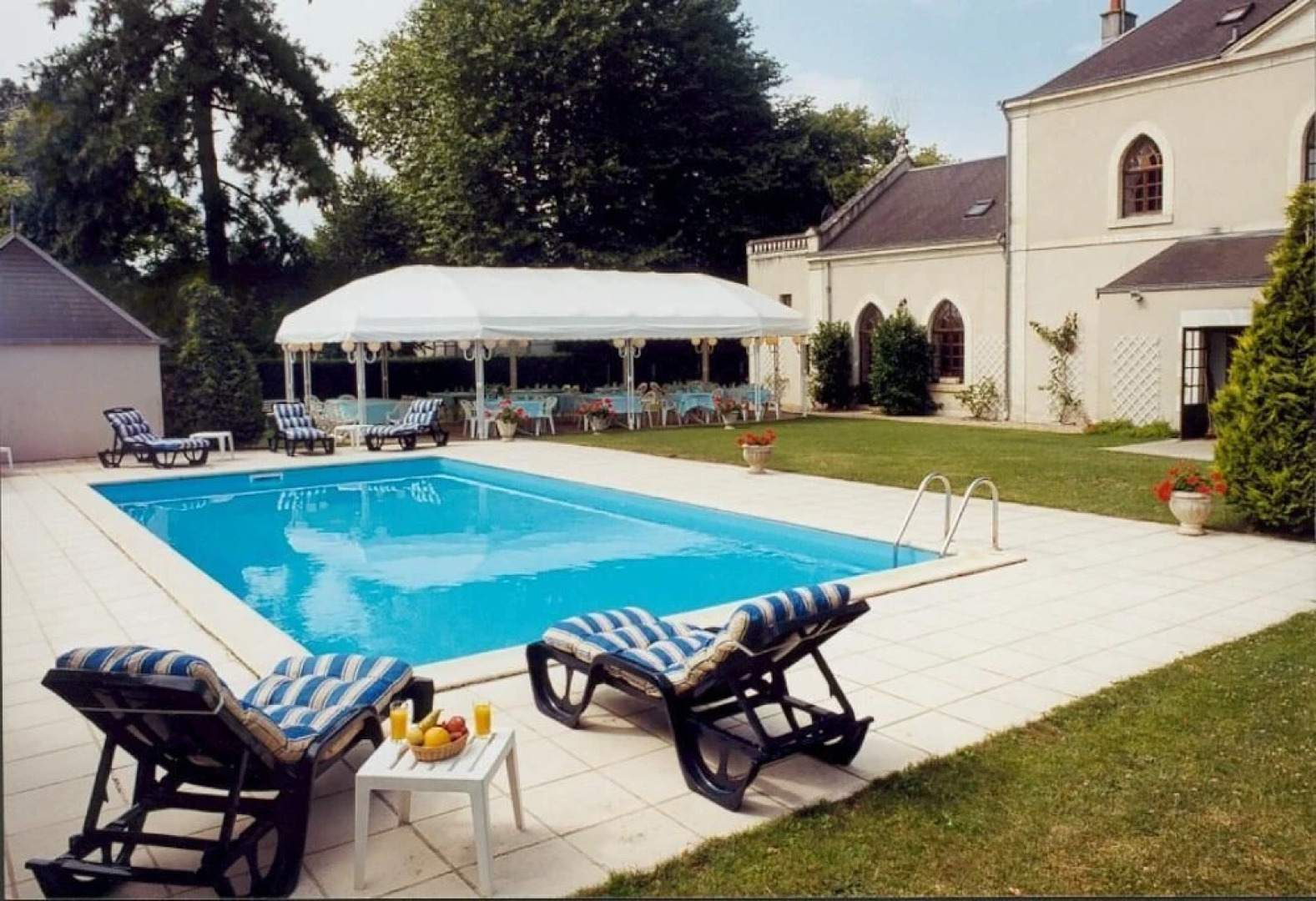 Hôtel-Restaurant Le Prieuré