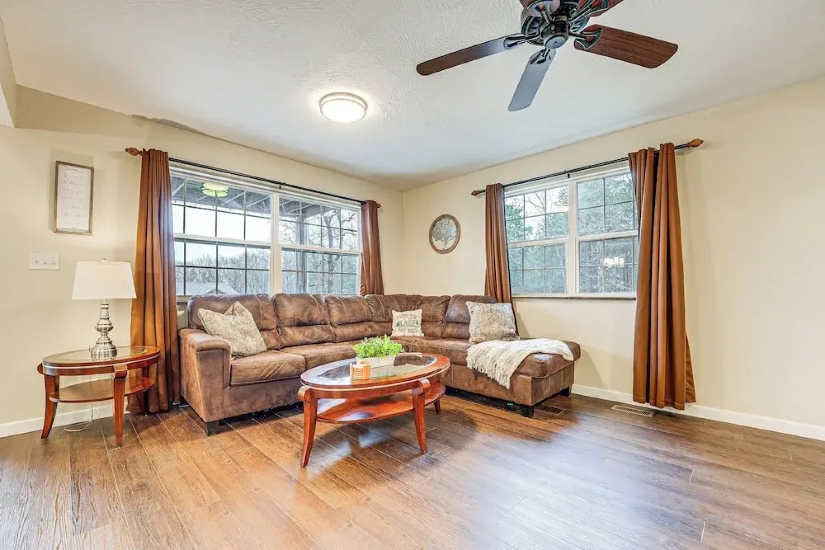 Lakeside Blue Eye Escape w/ Game Room & Hot Tub!