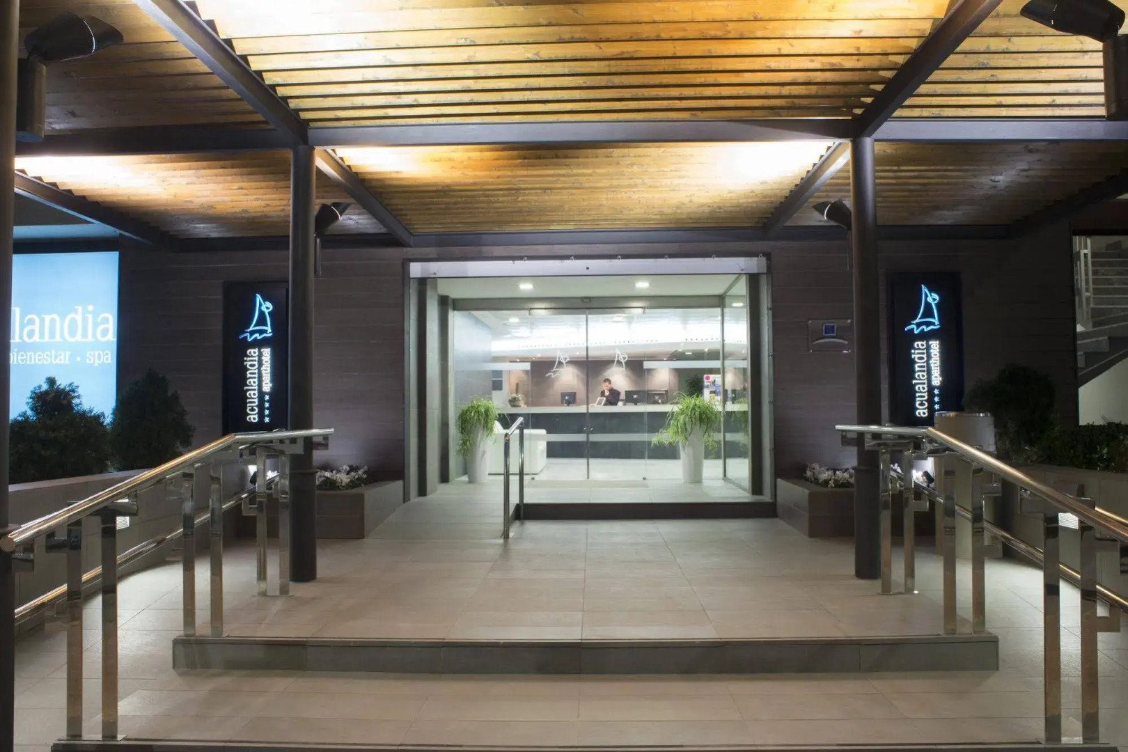 Aparthotel Acualandia