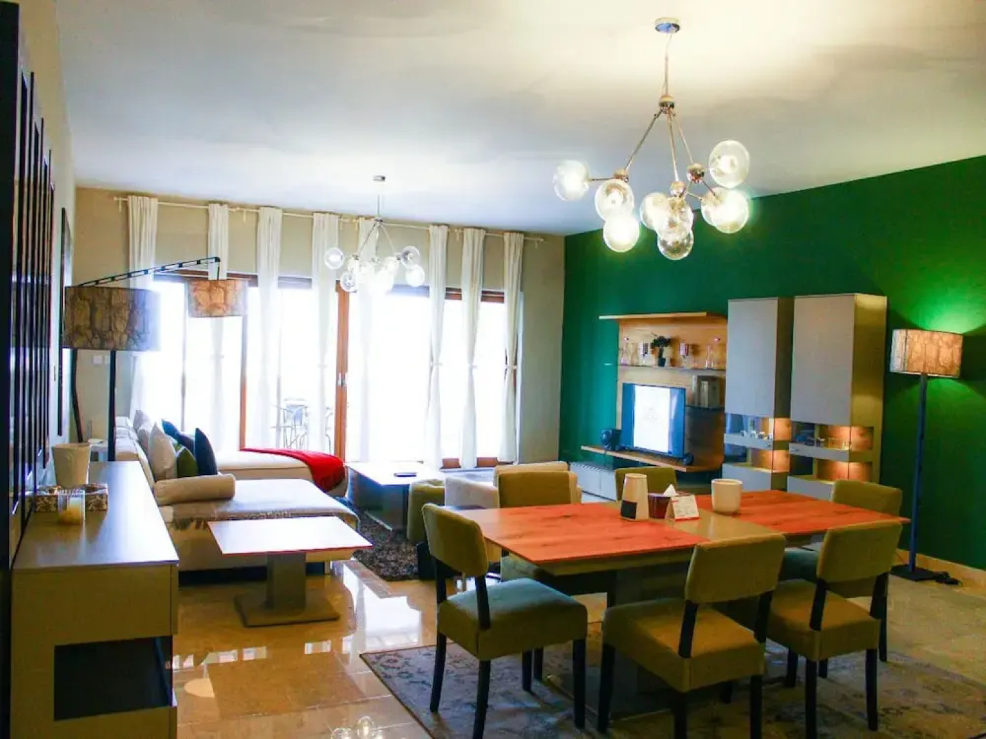 Stunning 3-bedroom Coastal Retreat