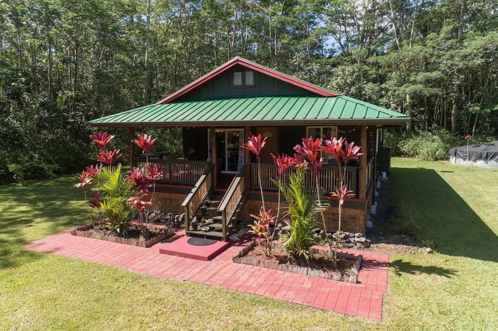 The Coqui Shack 2 Bedroom Cabin by Redawning