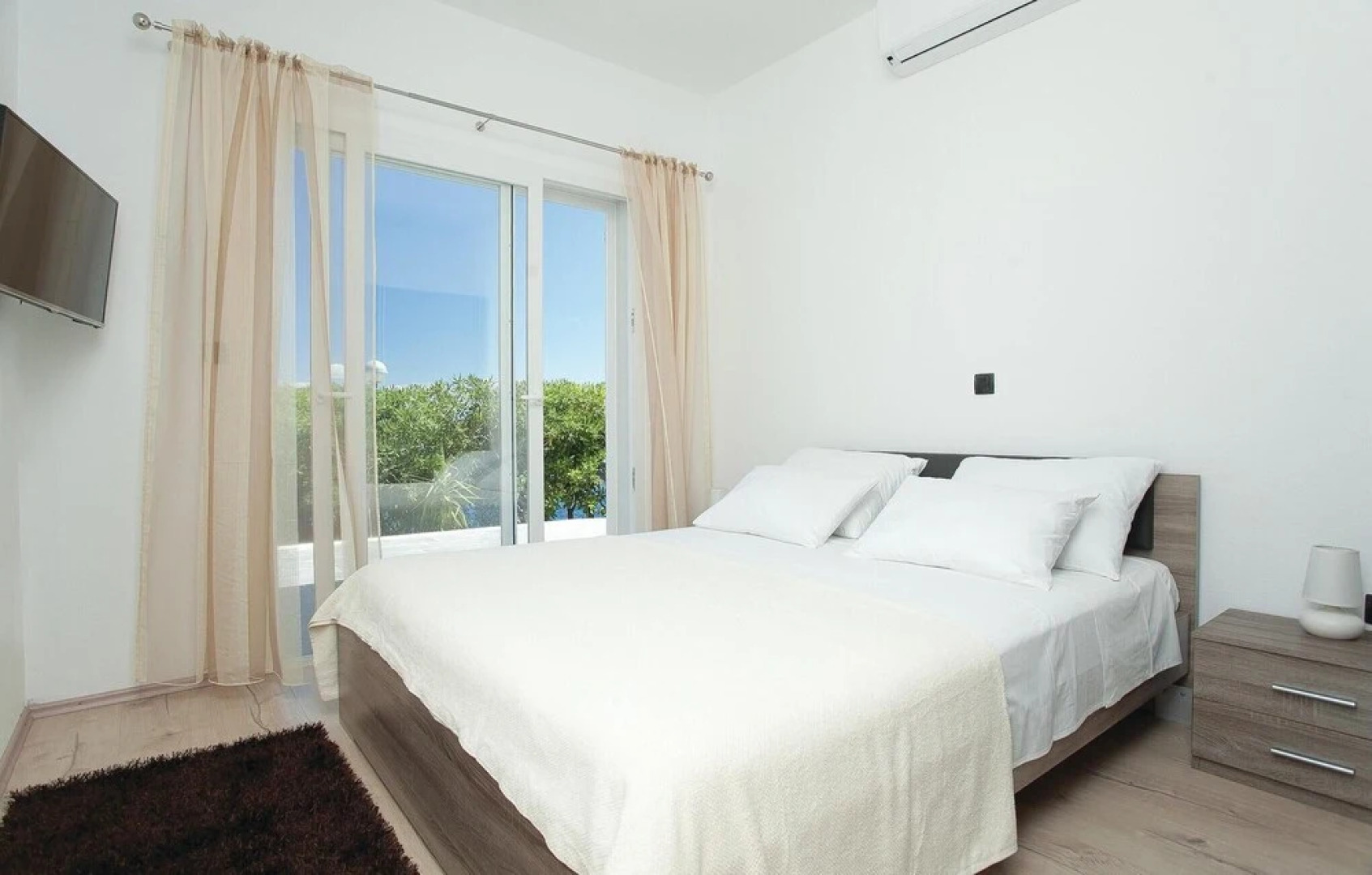 Awesome Home in Prigradica With Wifi and 4 Bedrooms