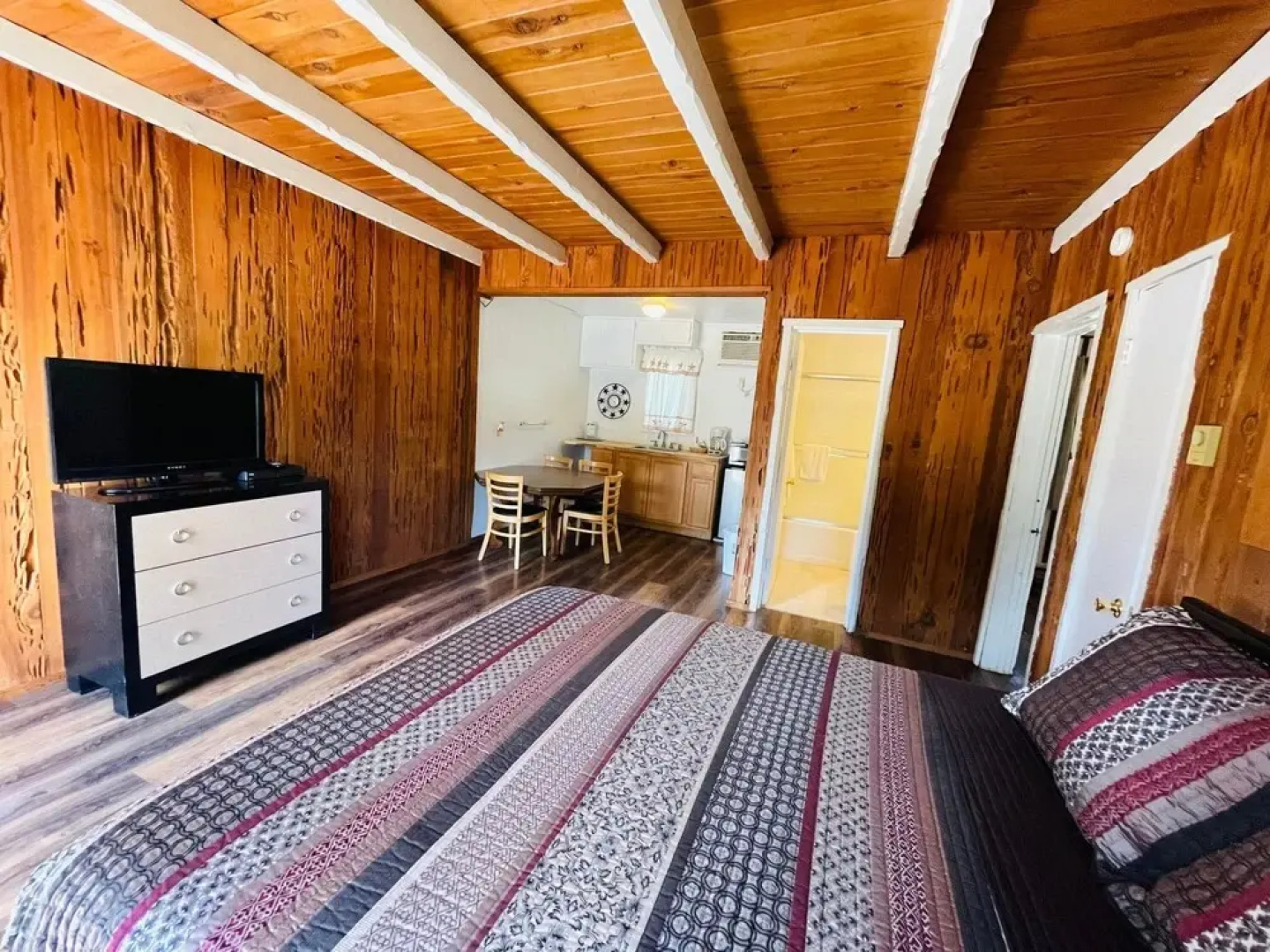 Riverfront Lodging