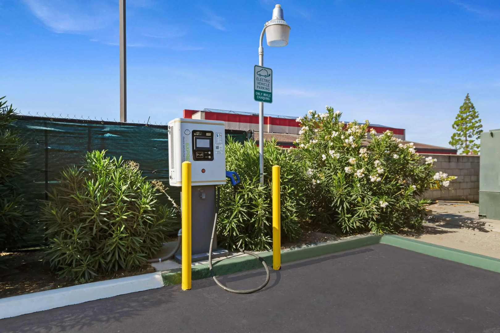 Days Inn by Wyndham Lost Hills