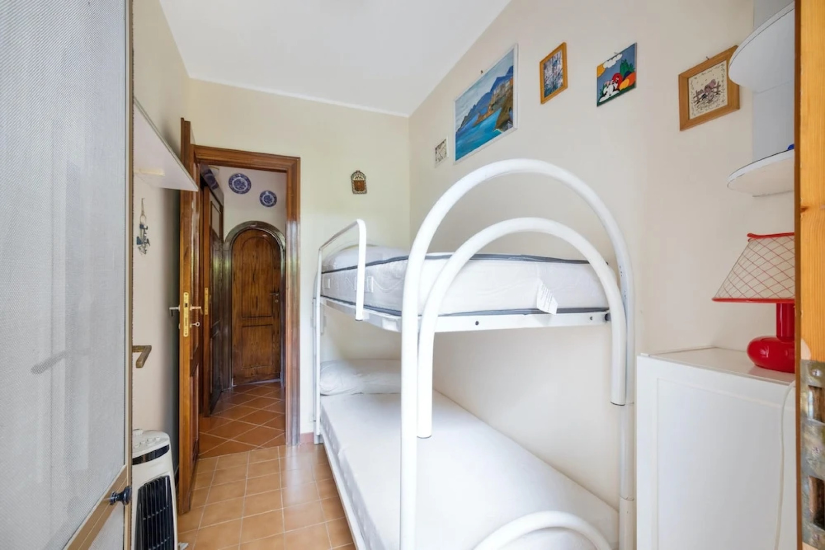 House with 3 Bedrooms in Sabaudia, with Wonderful Lake View And Enclosed Garden - 800 M From the Beach