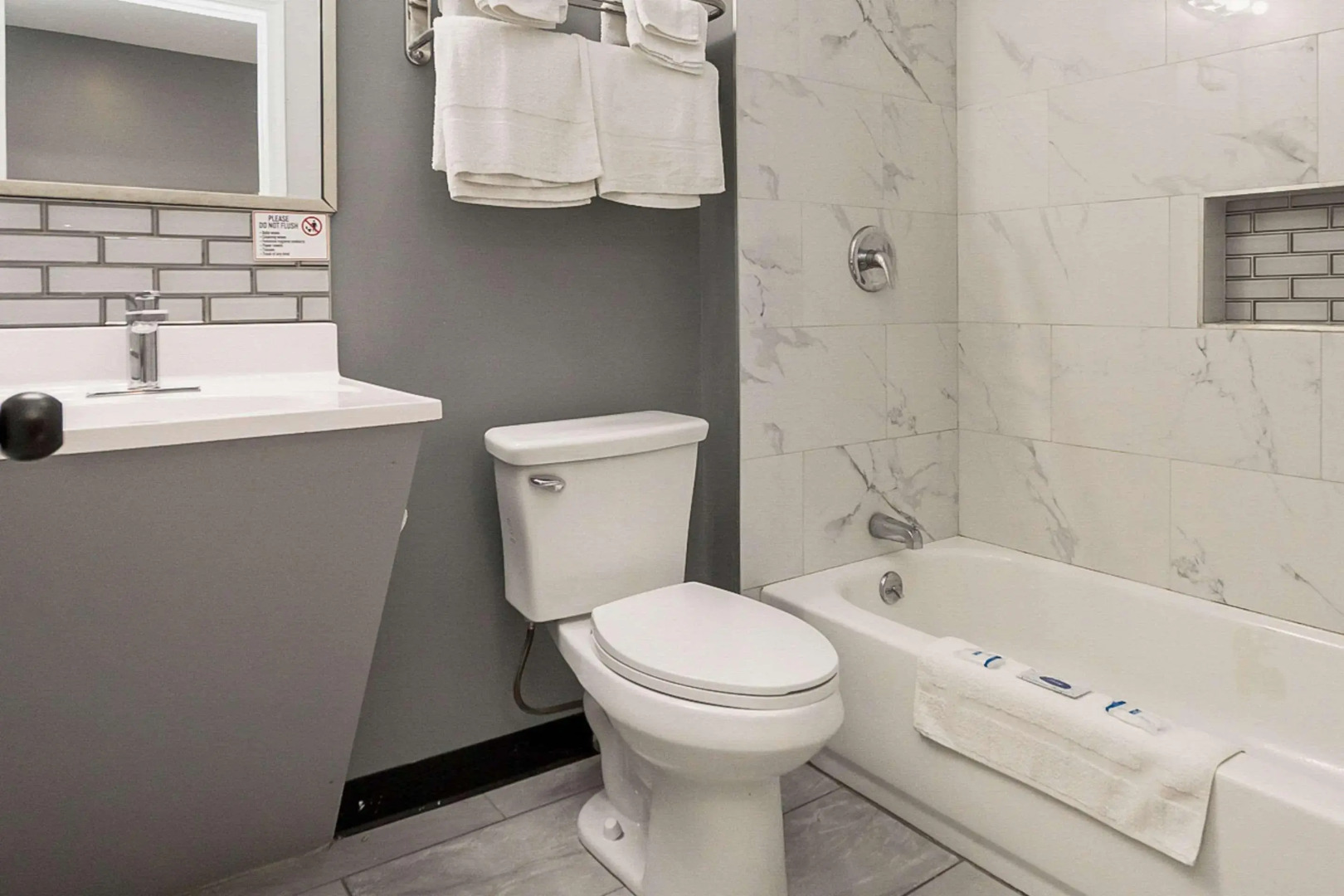 Rodeway Inn Moosic - Scranton