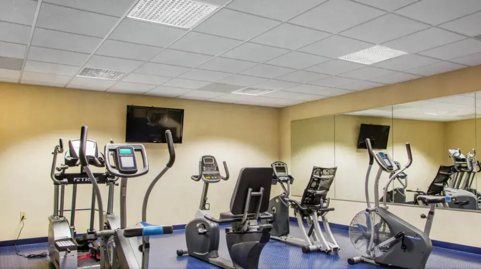 O'Fallon Suites Hotel