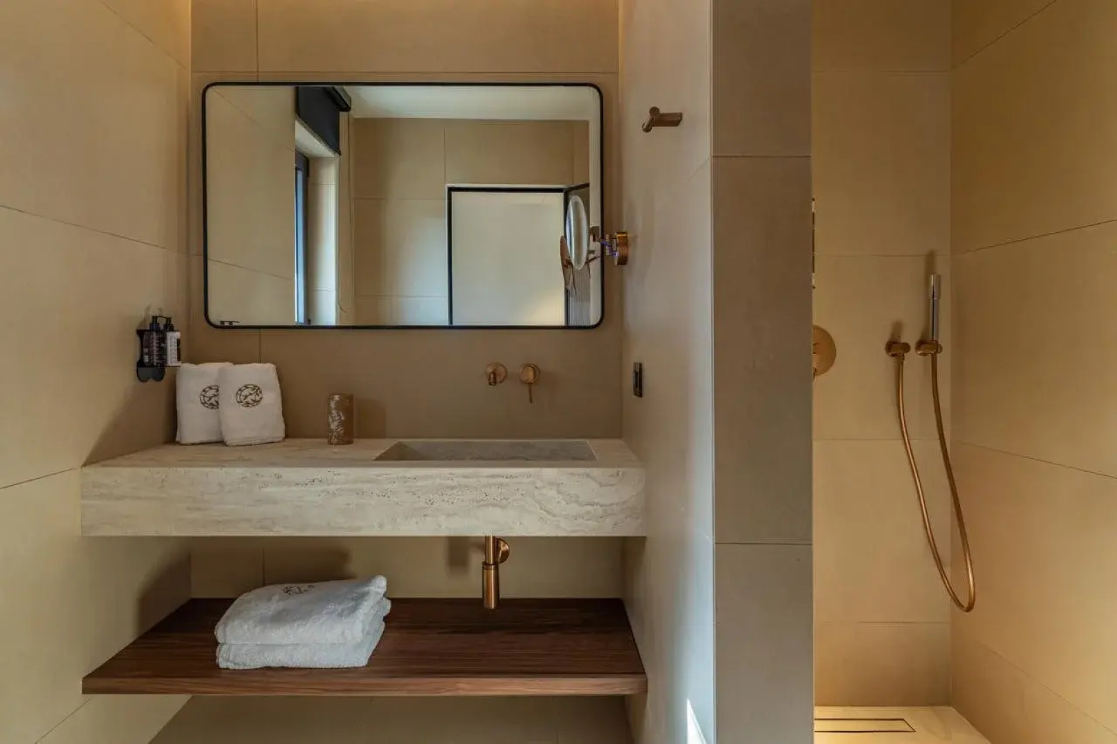 Eleonas Hotel Aparts