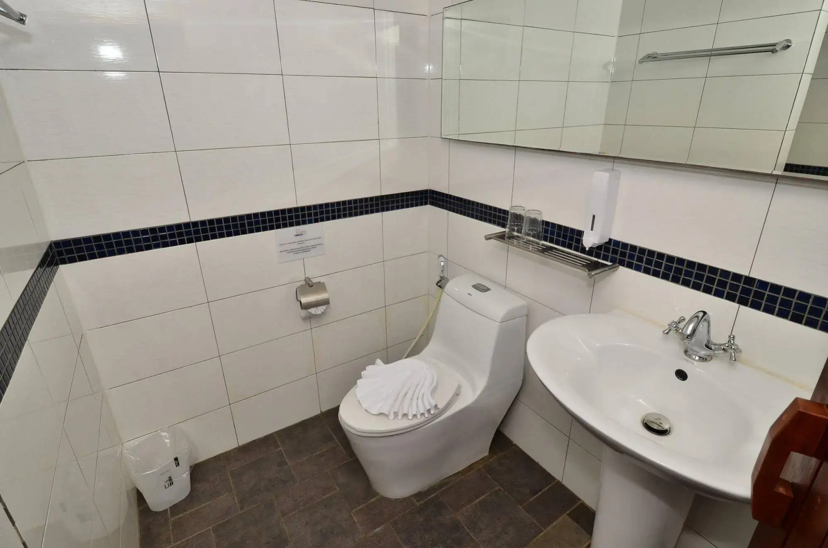 Lap Roi Karon Beachfront