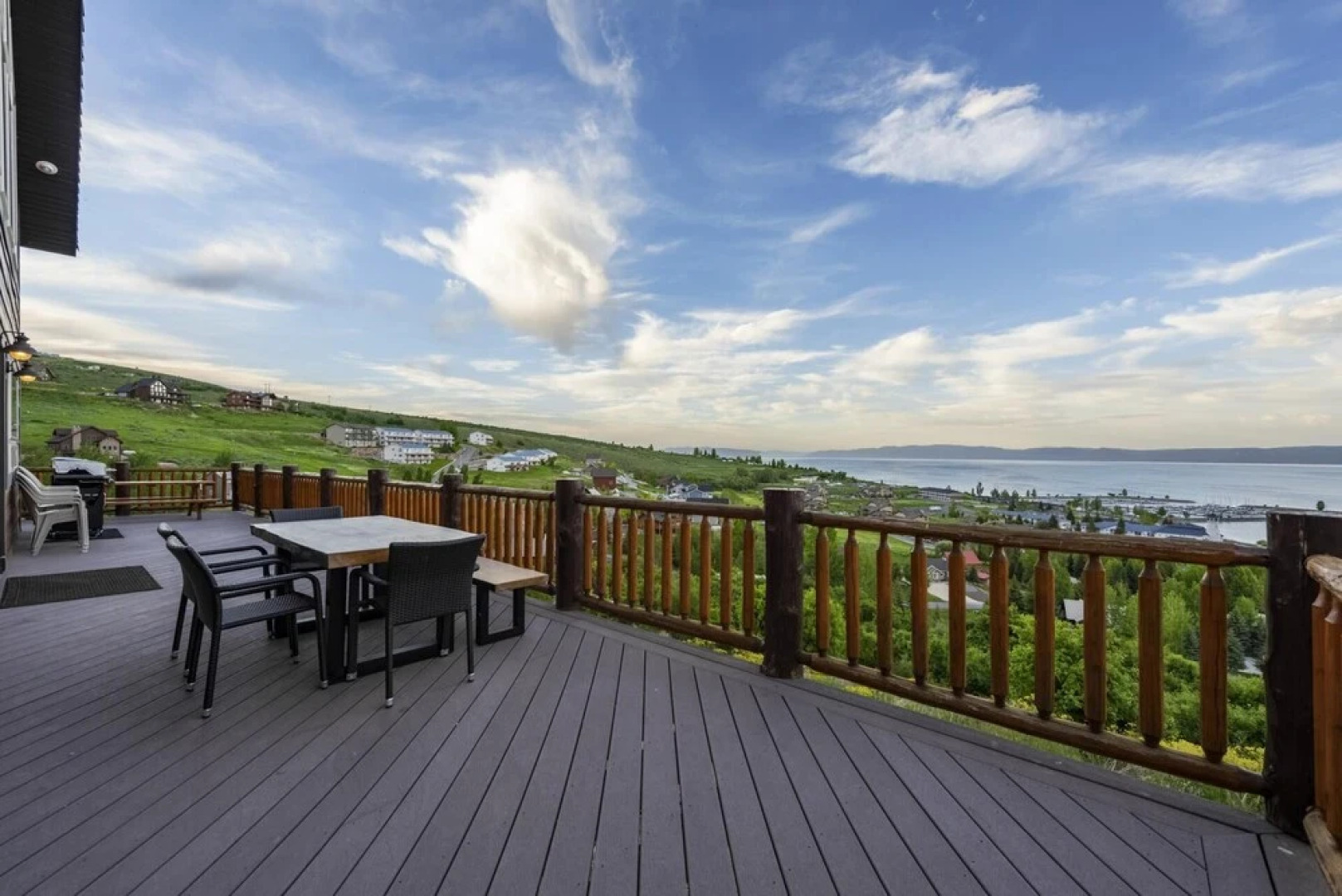 Harbor Lodge has Expansive Deck Views and Located Directly Across From the Marina!