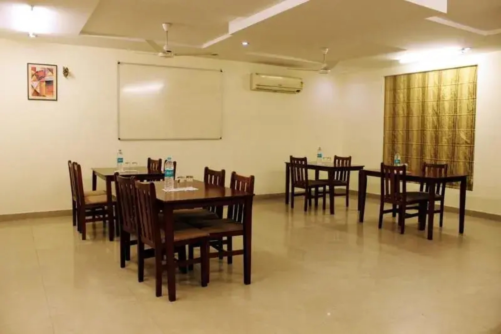 Fabhotel Camria Dlf Phase 3