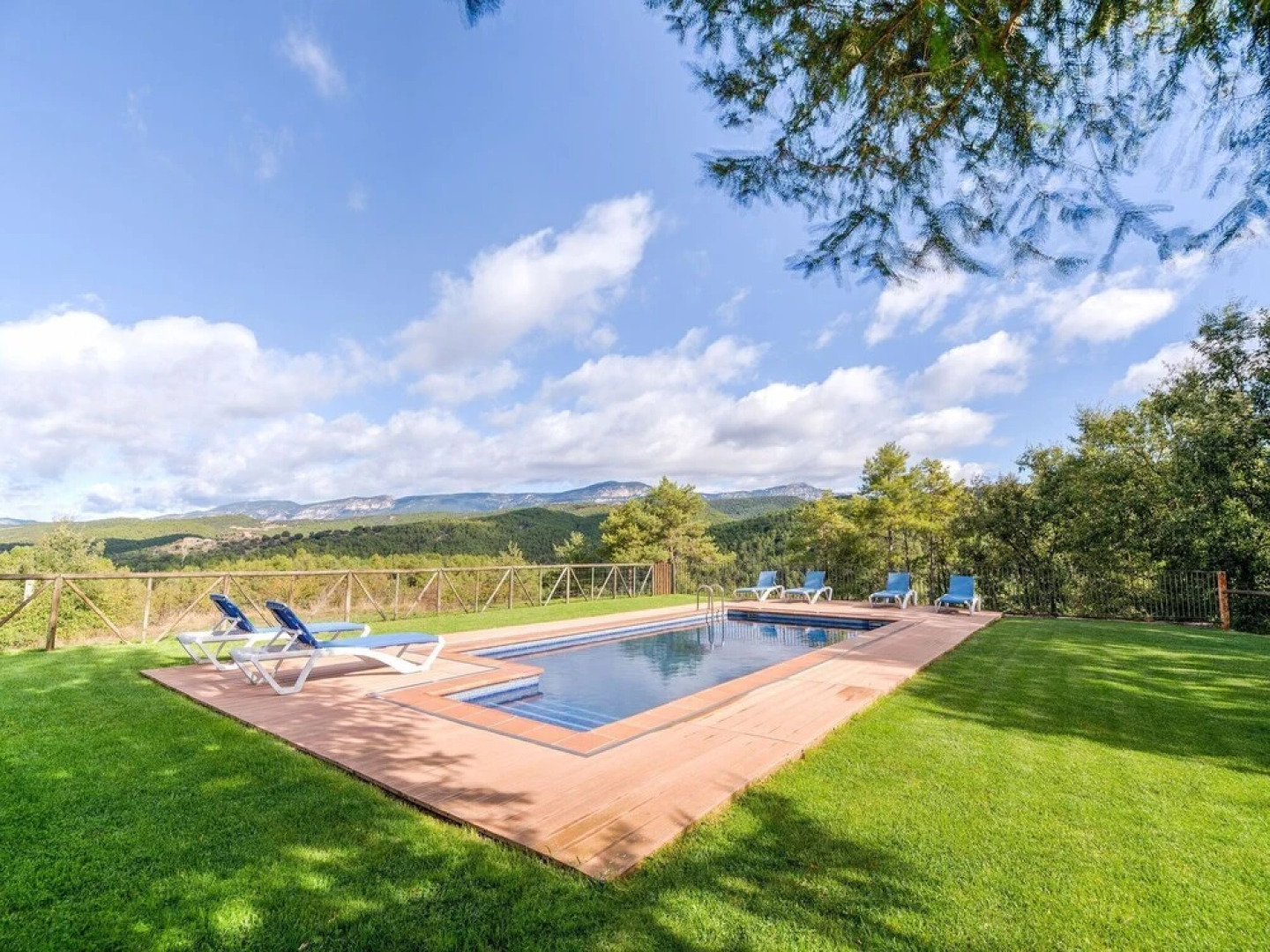 Modern Apartment in Lladurs With Swimming Pool