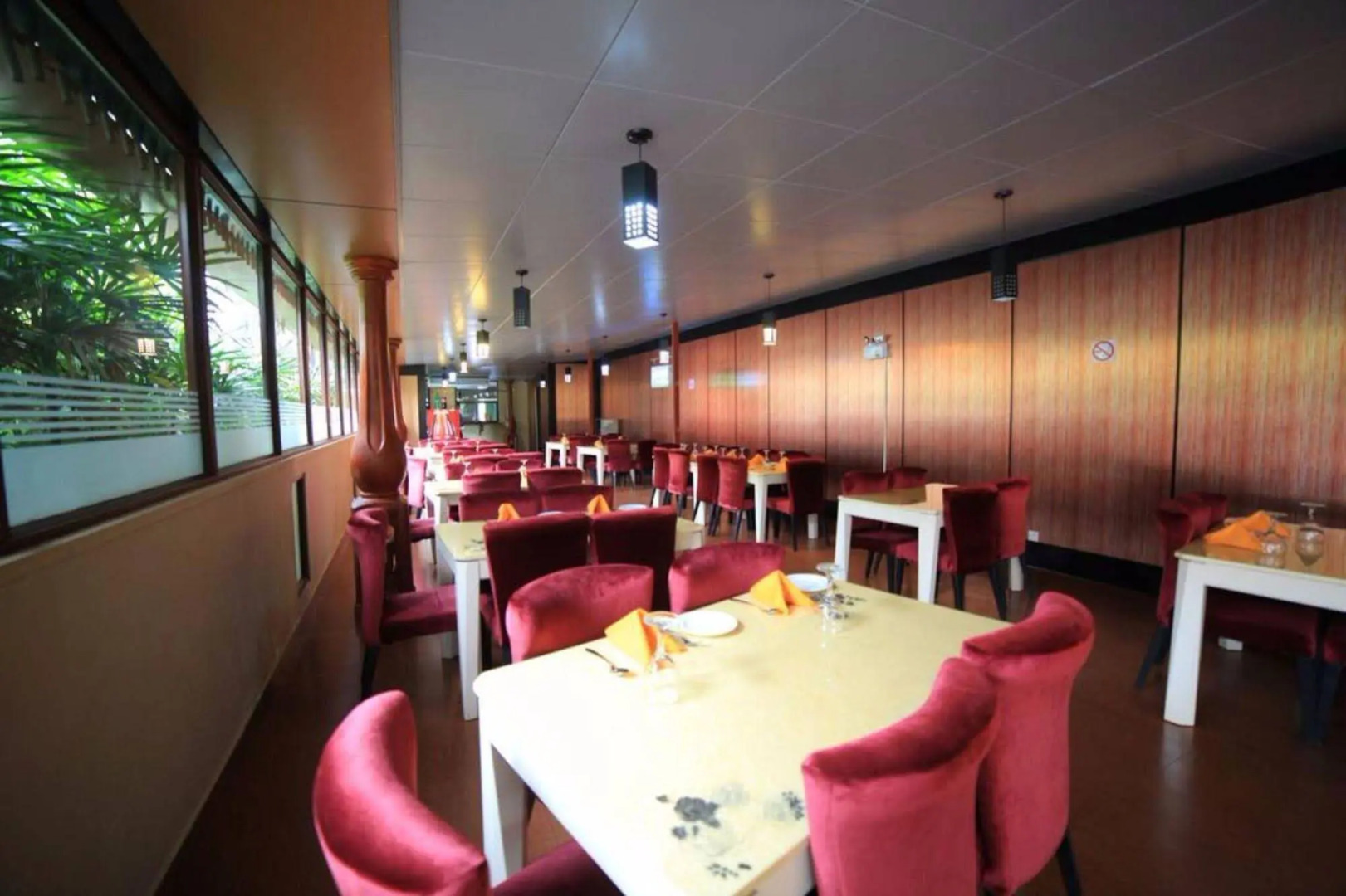 Opulent River Face Hotel