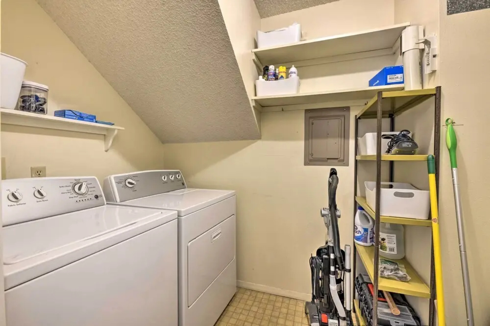 Pagosa Springs Townhome w/ Mountain Views!