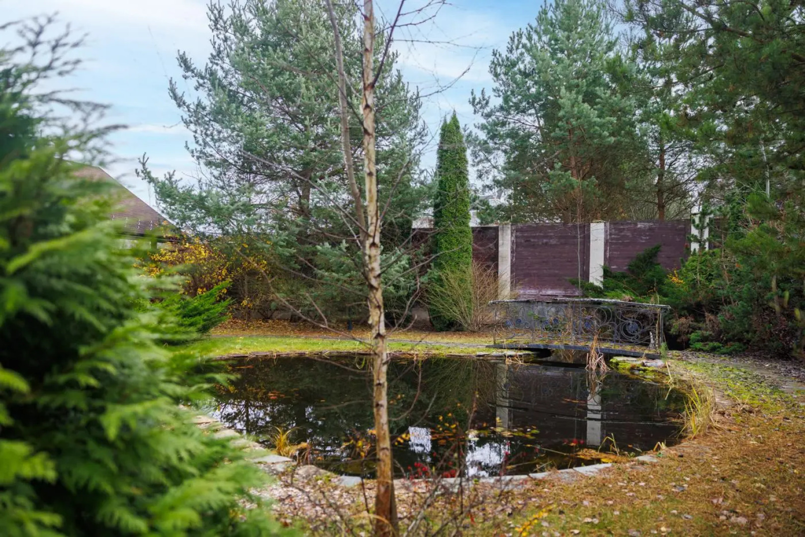 Коттедж с бассейном