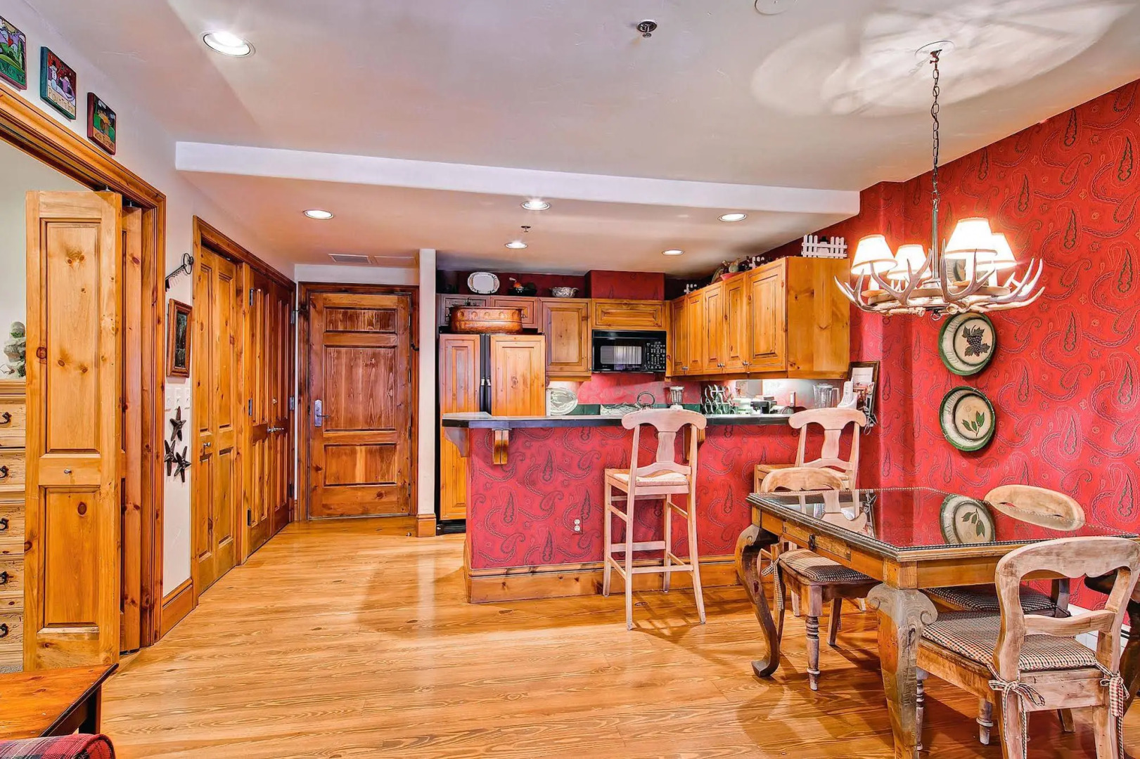 Market Square by East West Hospitality