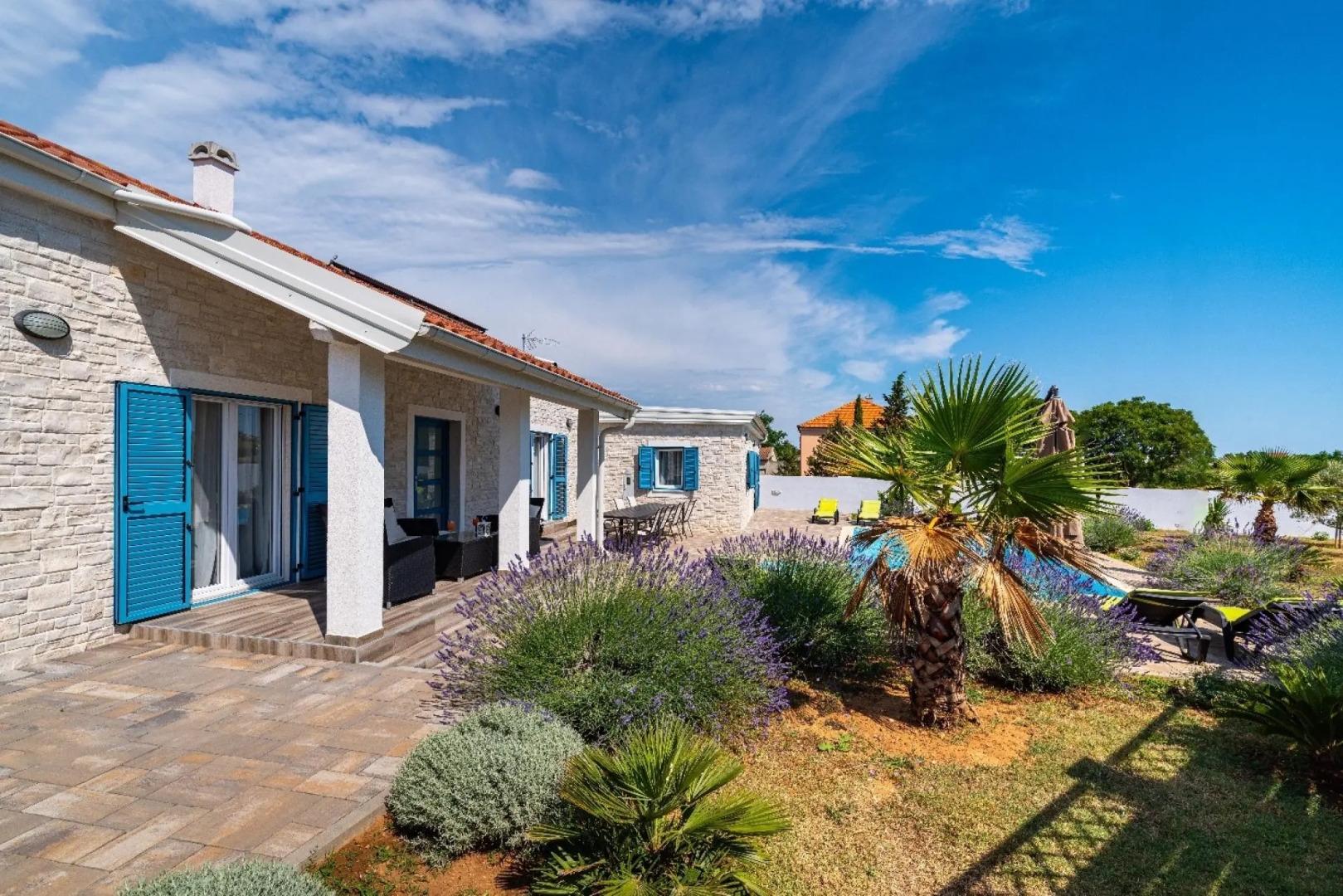 Ani 1 - With Pool - H