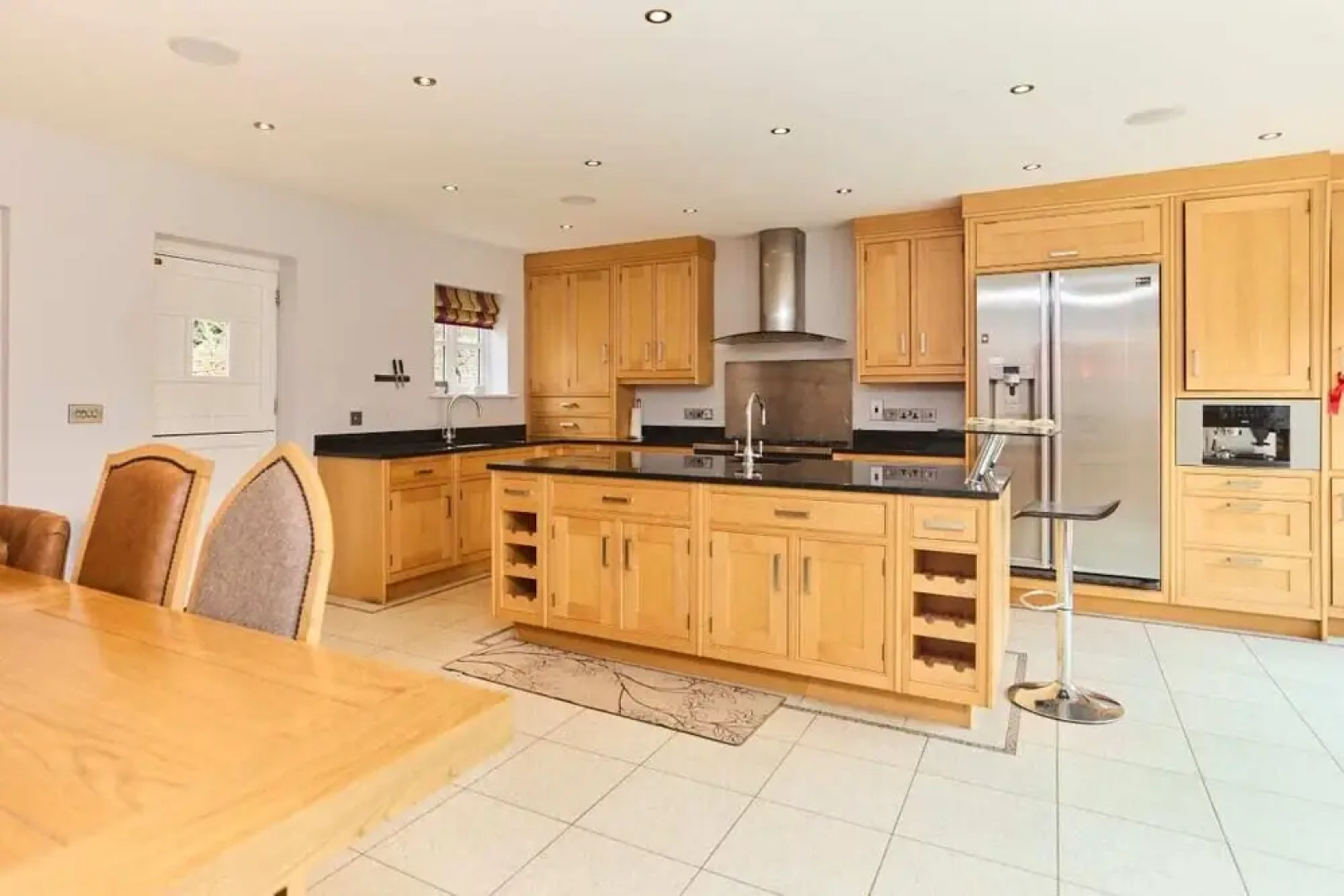 The Bourton-on-the-water Place - Lovely 5bdr House With Parking + Garden