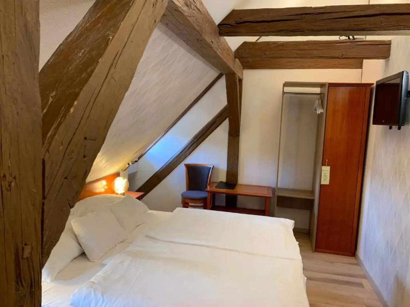 Gizella Hotel and Restaurant