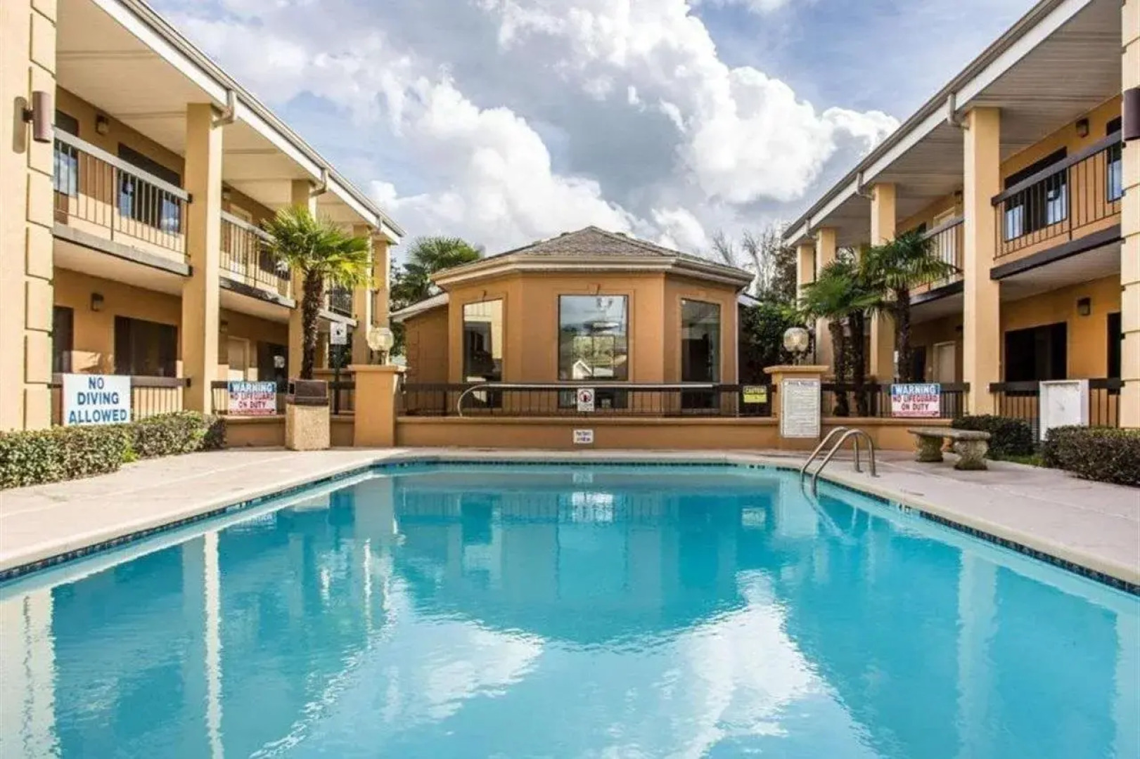 Suburban Studios Florence I-95