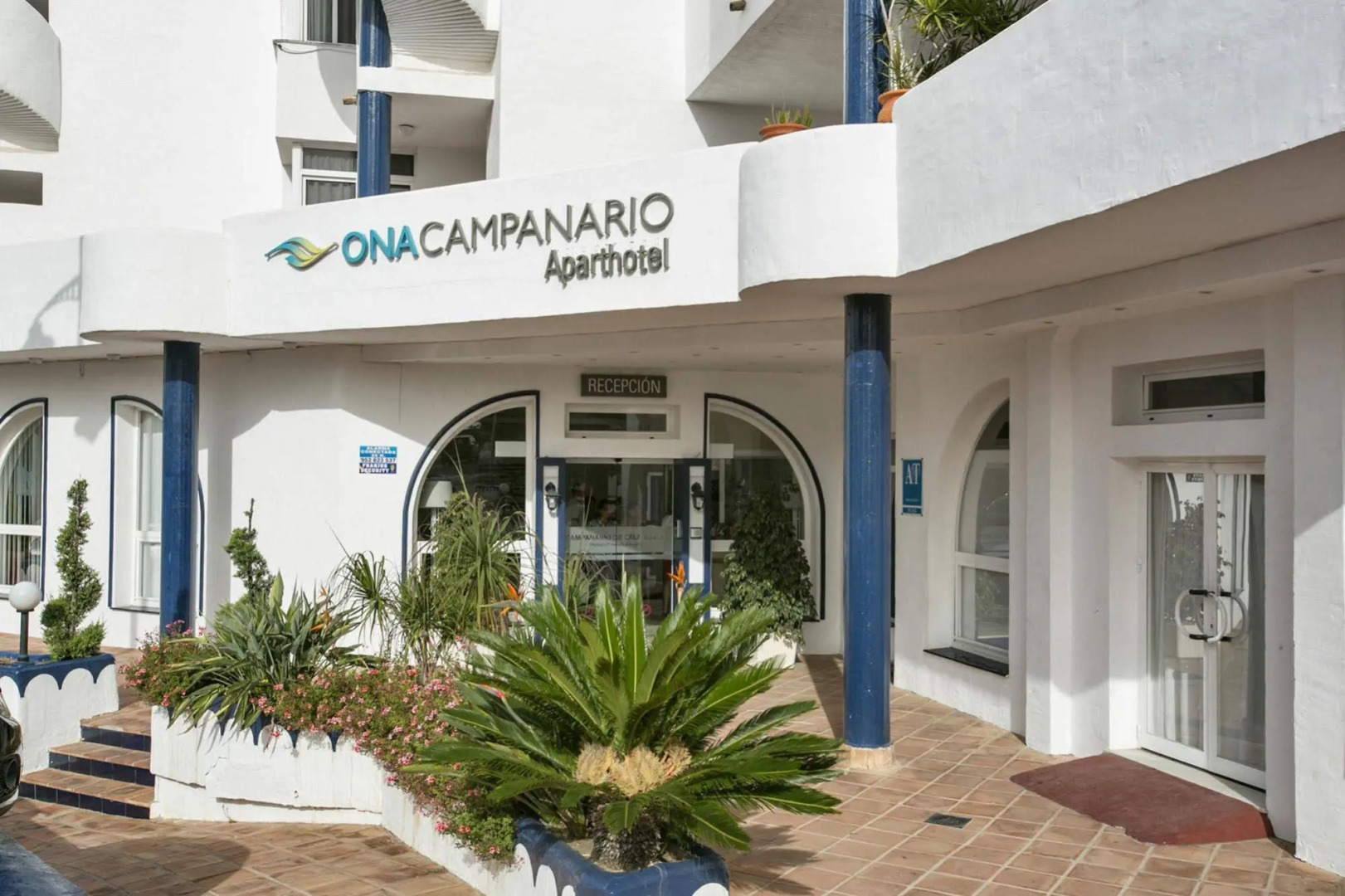 Apartamentos Ona Campanario