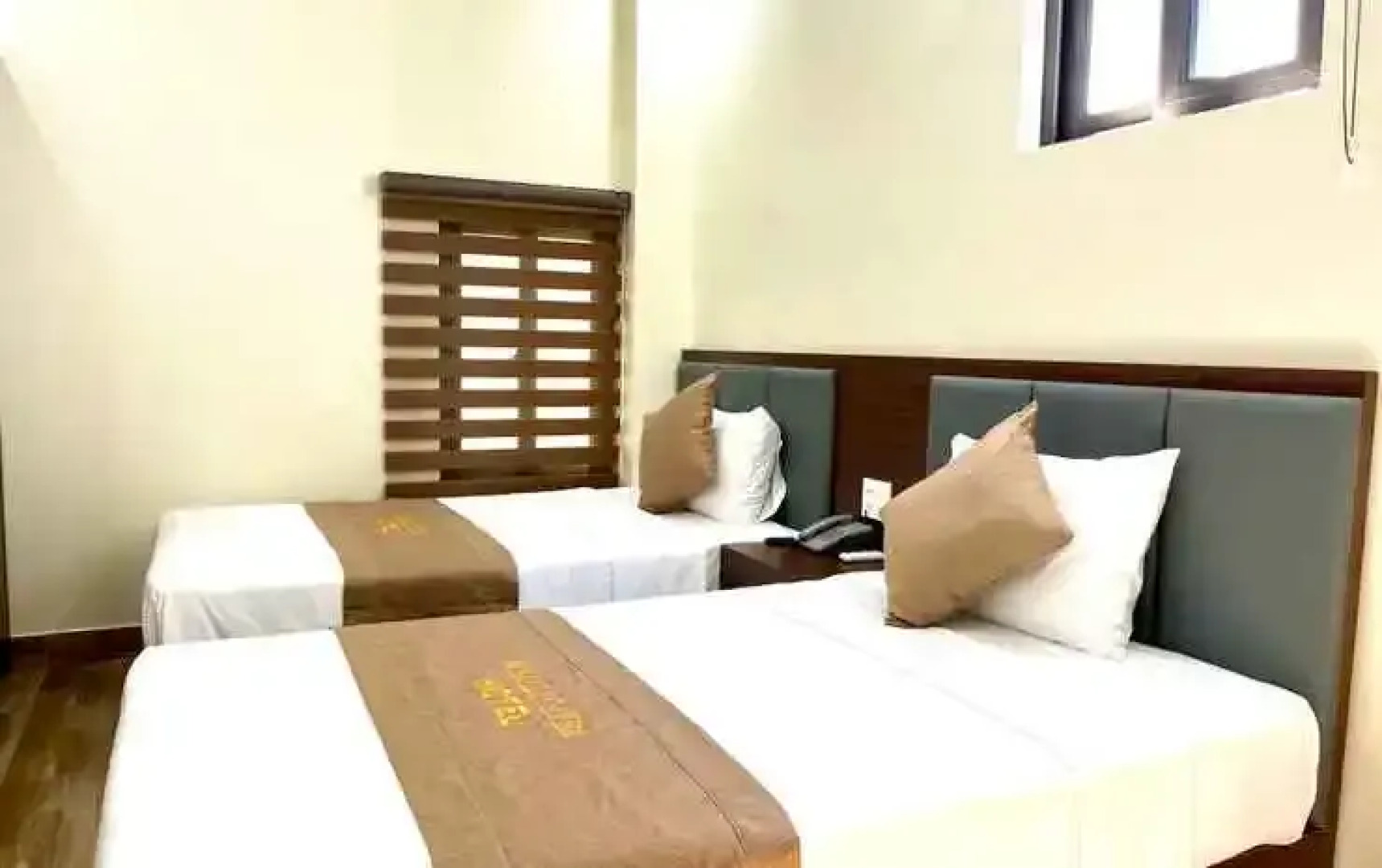 Cat Ba Rosalia Hotel