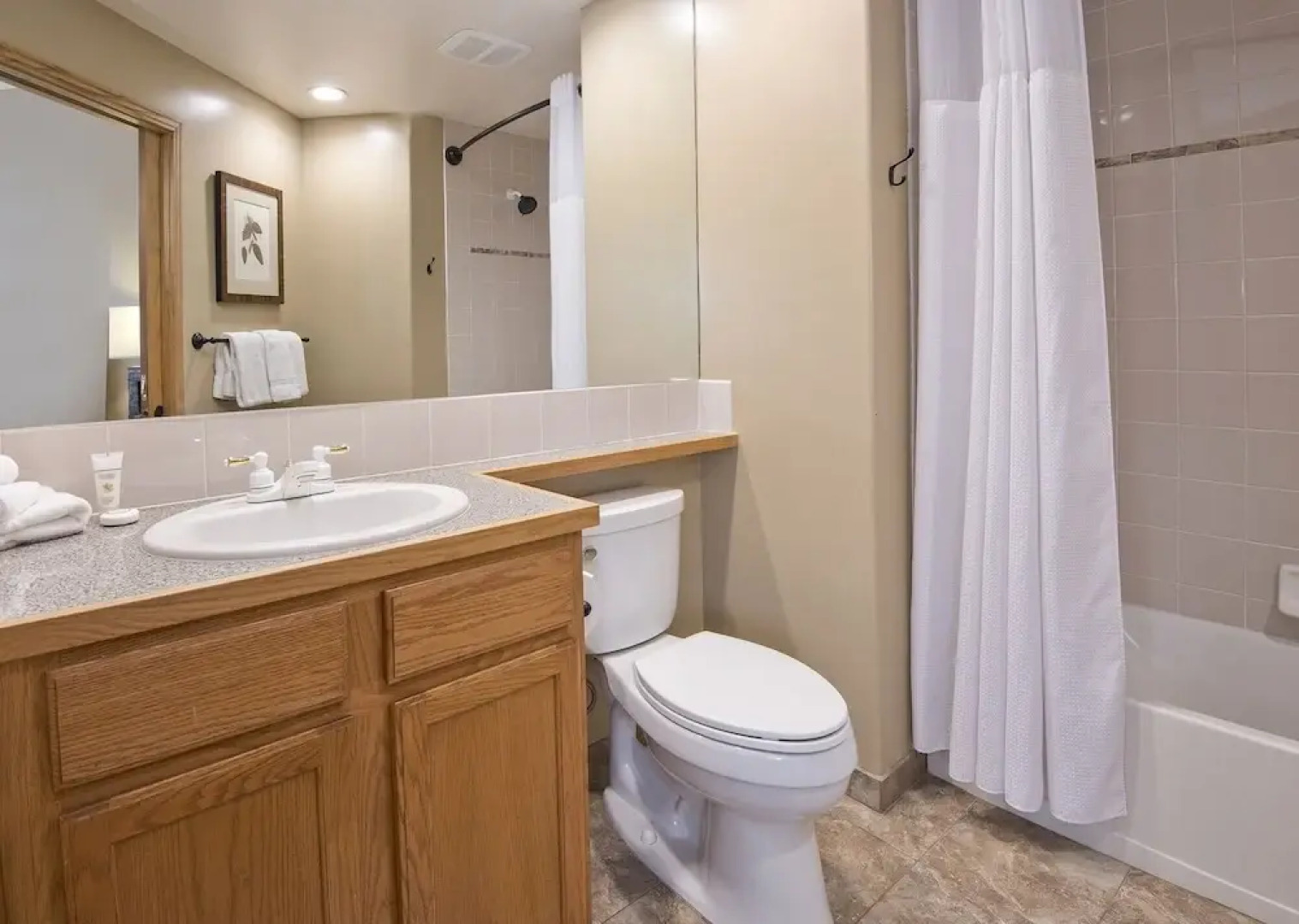 Canyon Run I-203 2 Bedroom Condo by Redawning