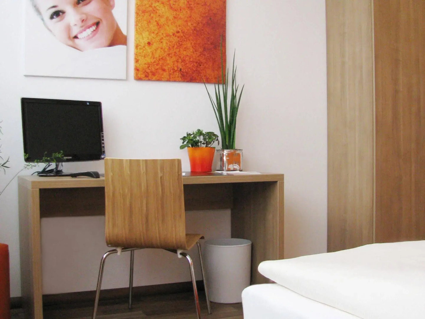 Orange Hotel und Apartments