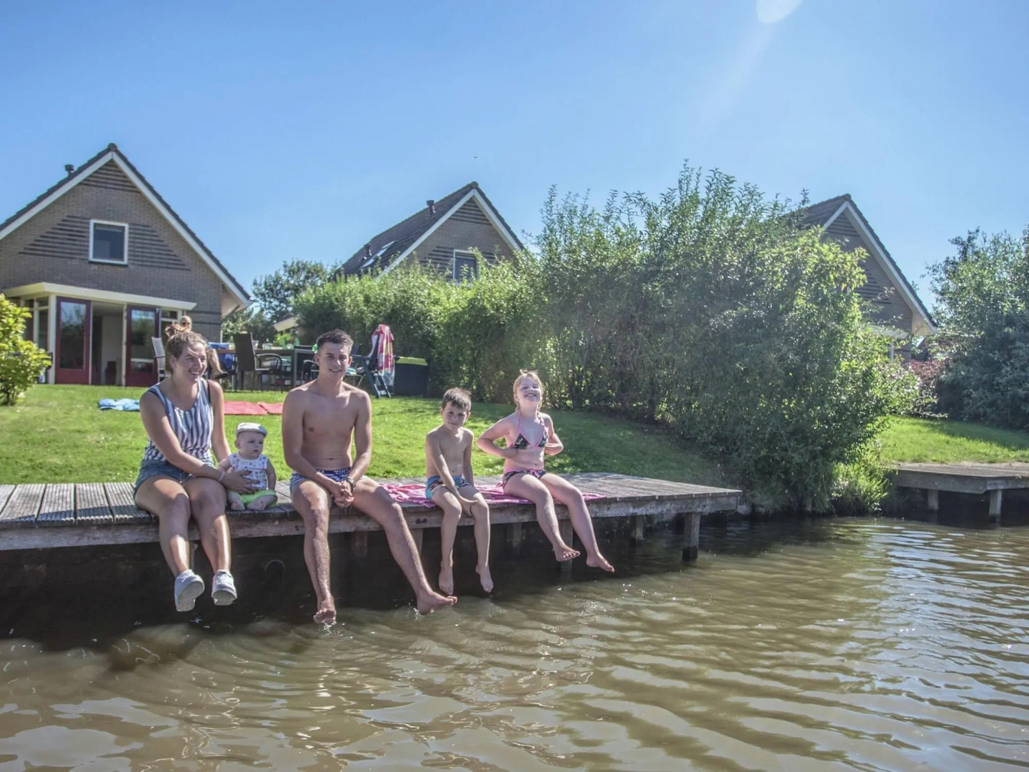 Beautiful house with jetty on inland water, near IJsselmeer
