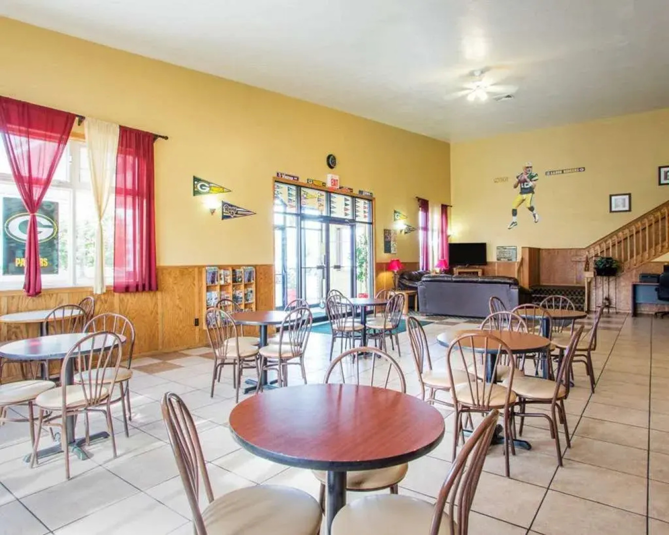 AmericInn by Wyndham Green Bay Near Stadium