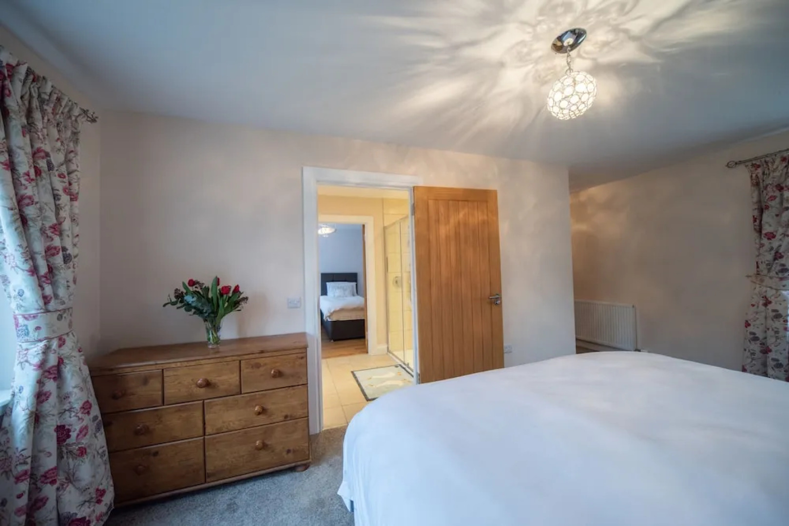 Hillcrest - 8 Person Luxury House and Hot Tub