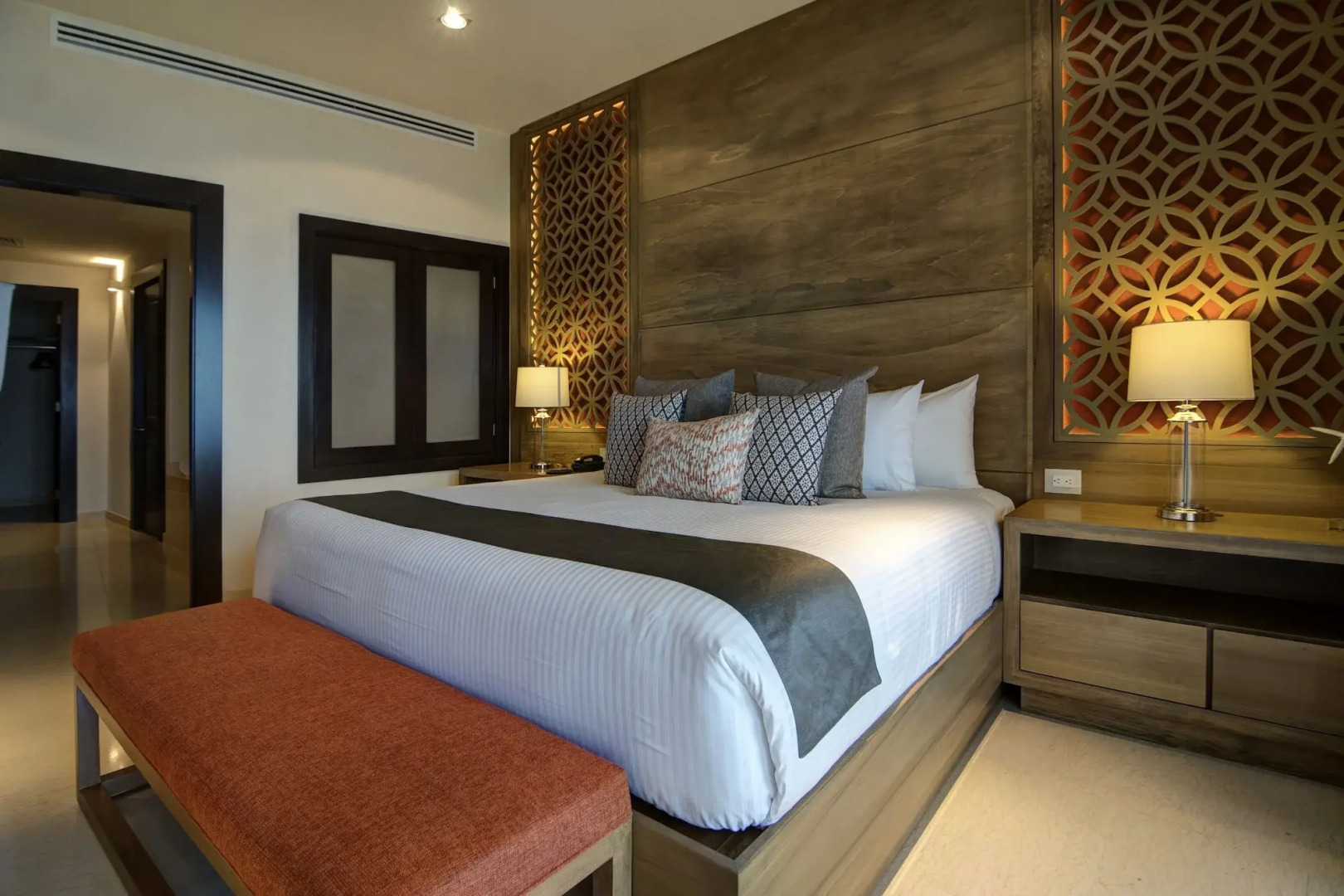 Puerta Cortes Residences