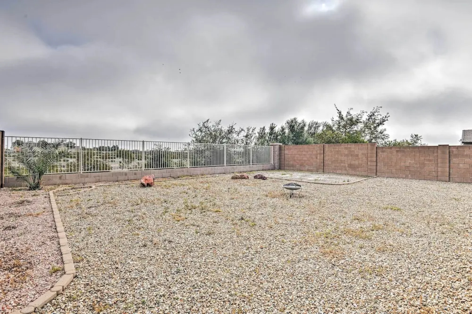 West Phoenix Home: Hike, Dine & Golf Nearby!