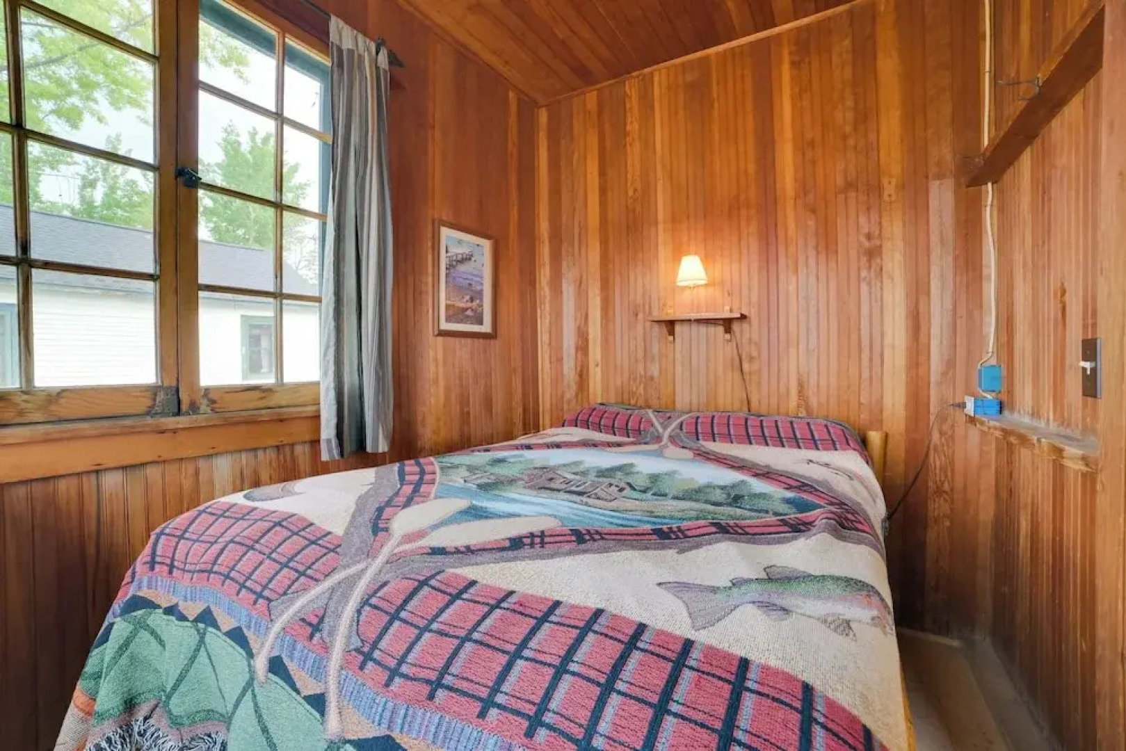 Sandy Beach & Sunset Views: Cedarville Cabin!