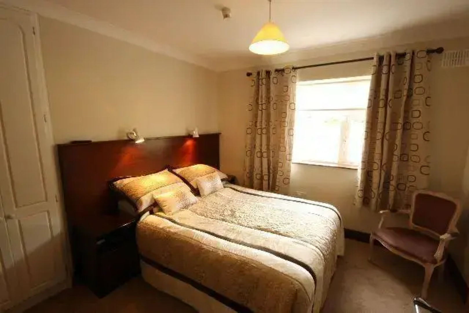 Ashbrook House Bed & Breakfast