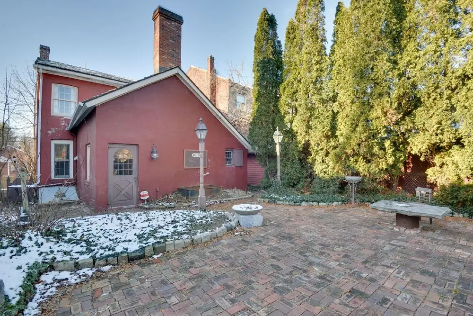 Sackets Harbor Apartment, Walk to Lake Ontario!