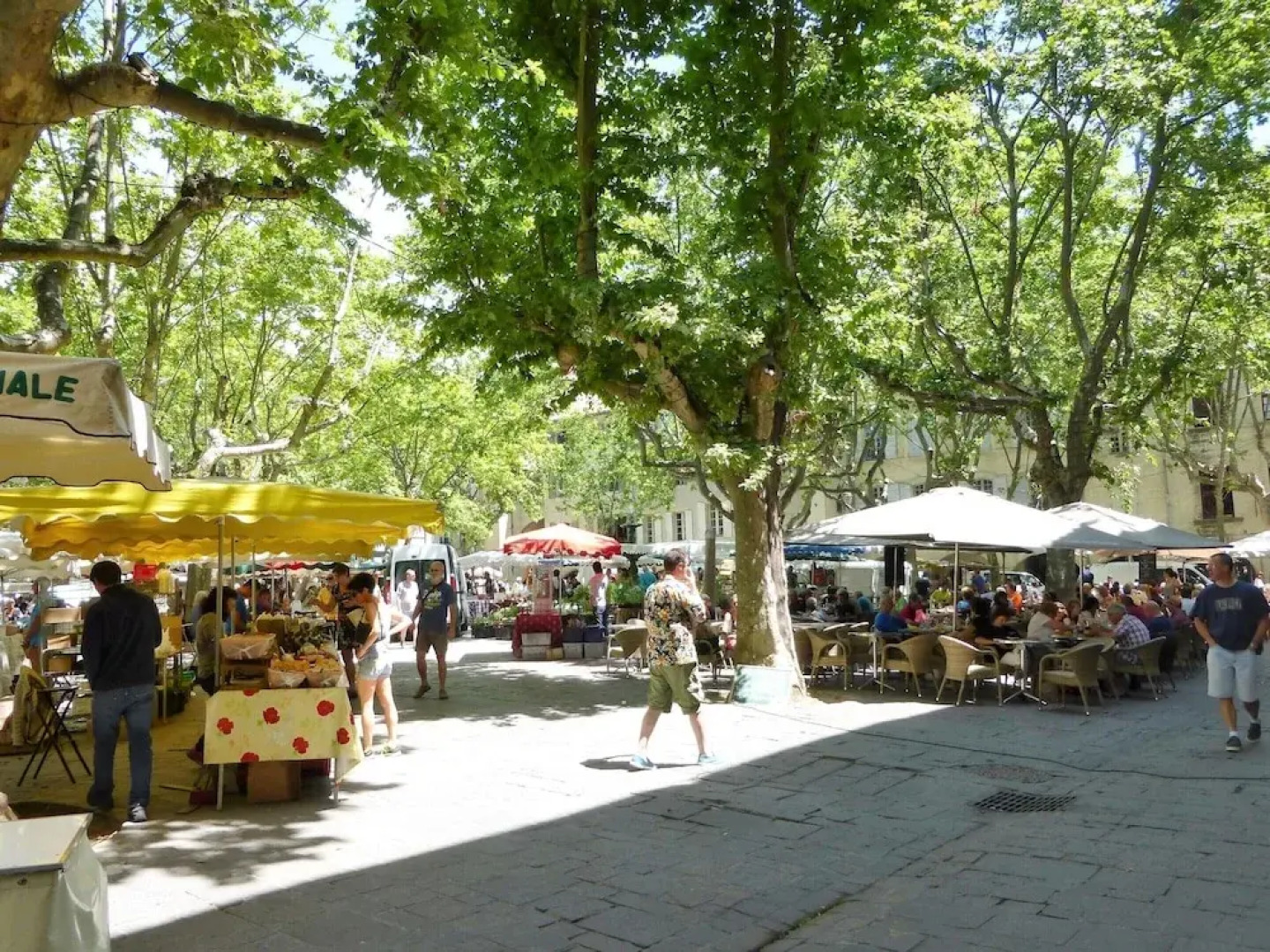 Holiday Home Near Pont du Gard & Vineyards