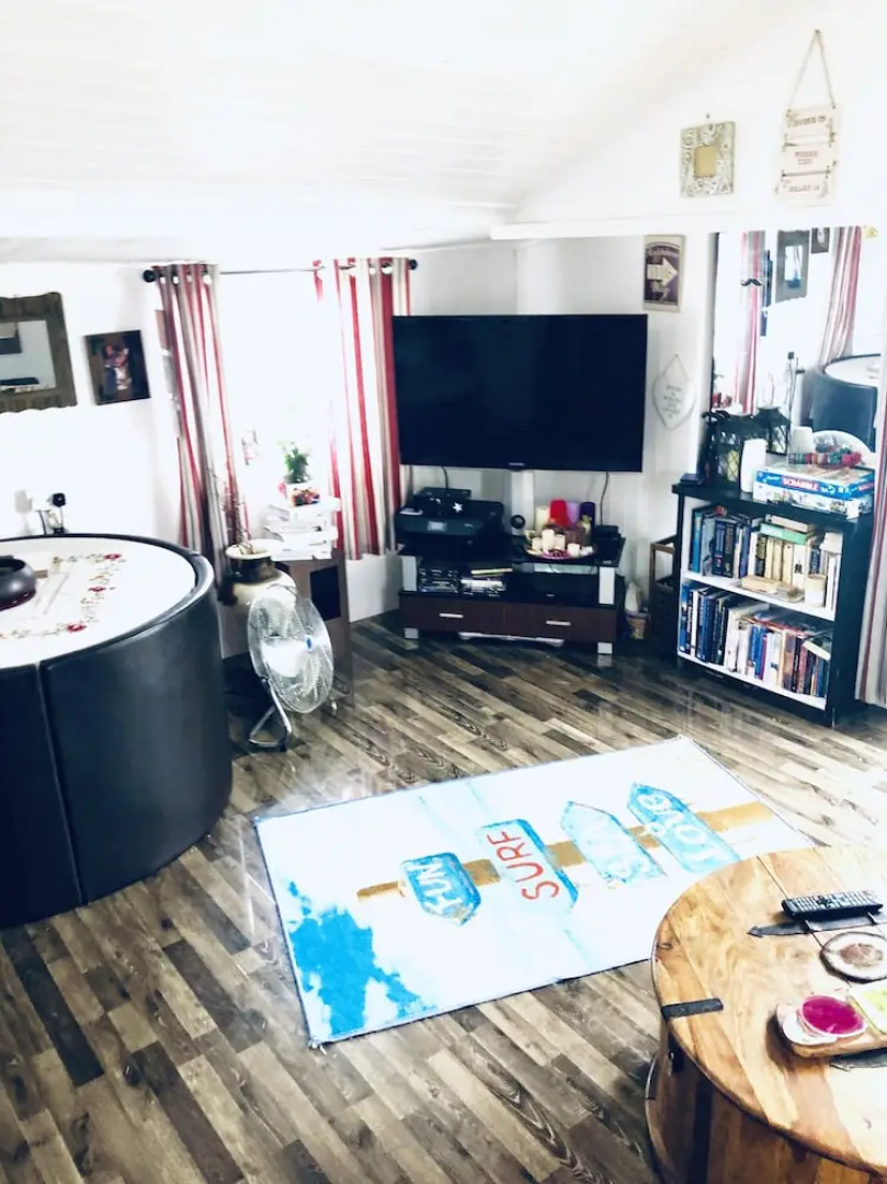 Stunning Cabin for Hire! Home From Home..