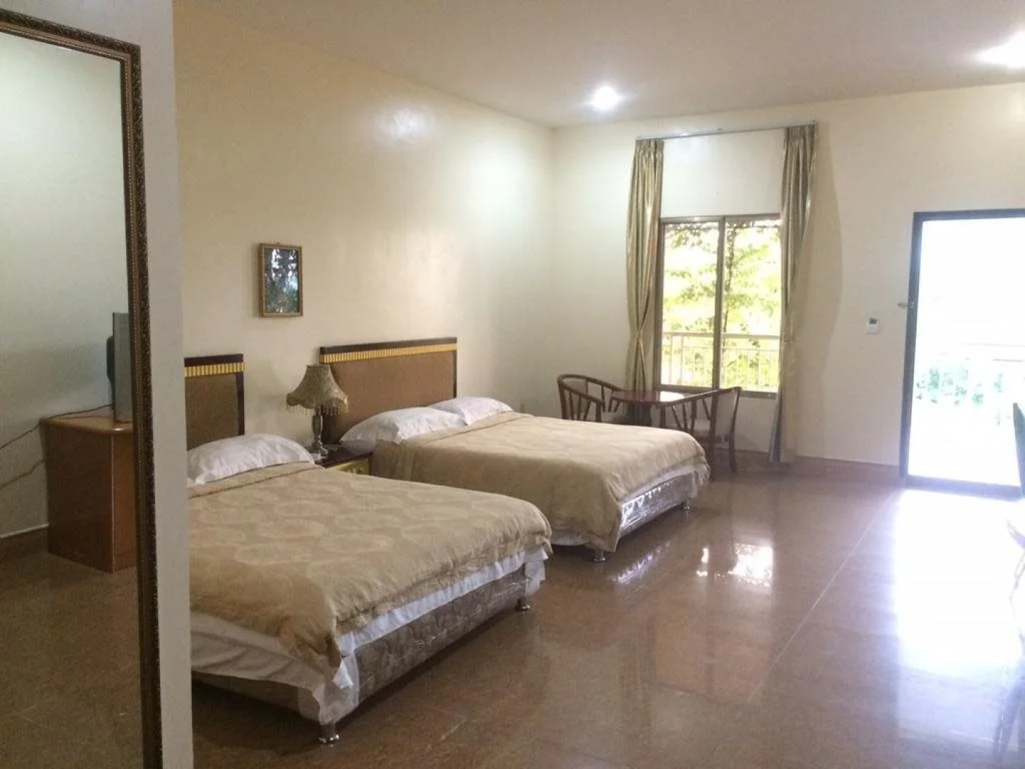 Yim Saan Hotel