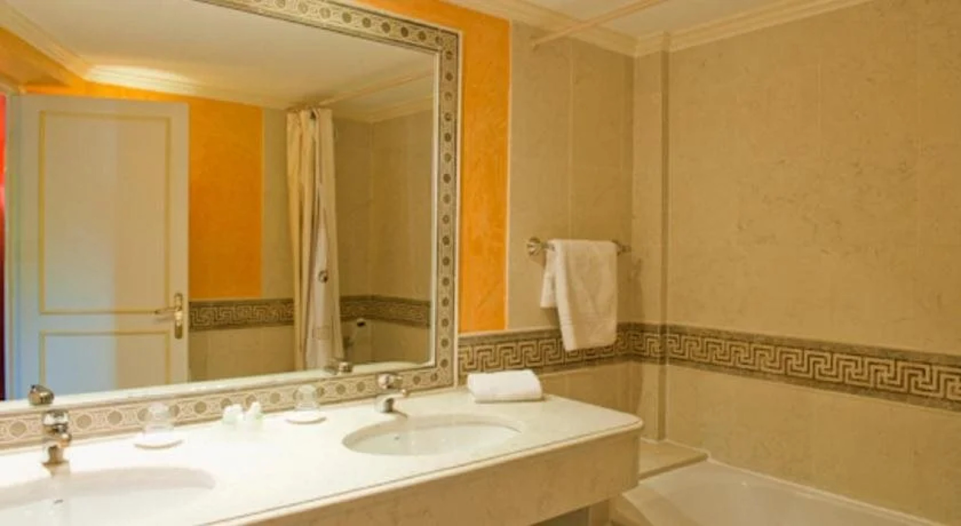 Hotel Restaurant Palais Cardinal