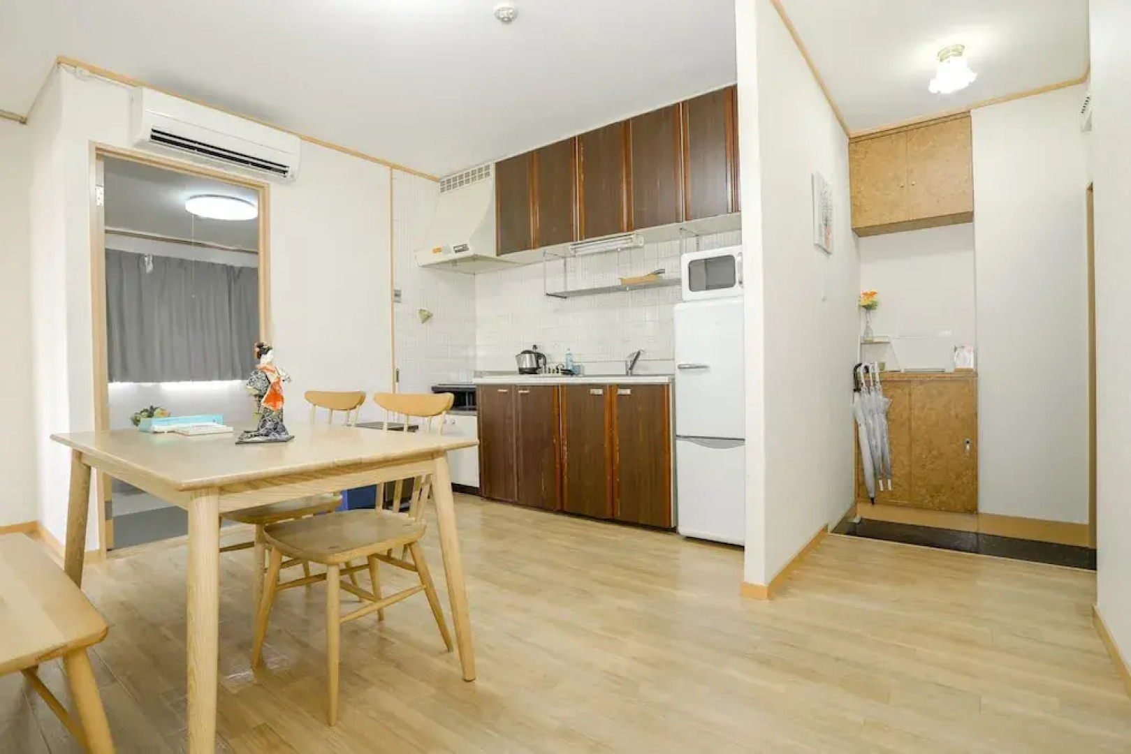 Nipponbashi Super House