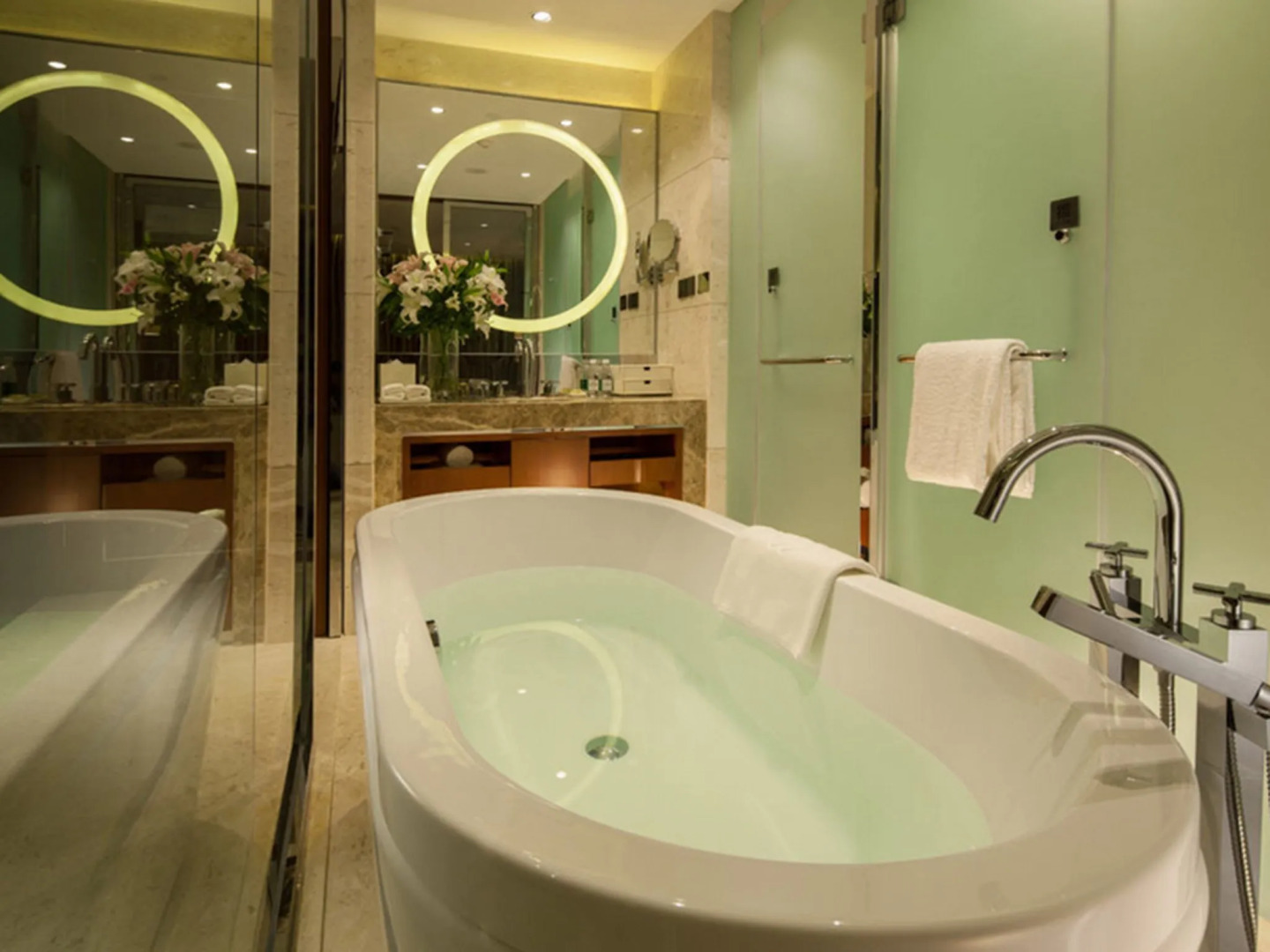 Royal Oriental Garden Hotel